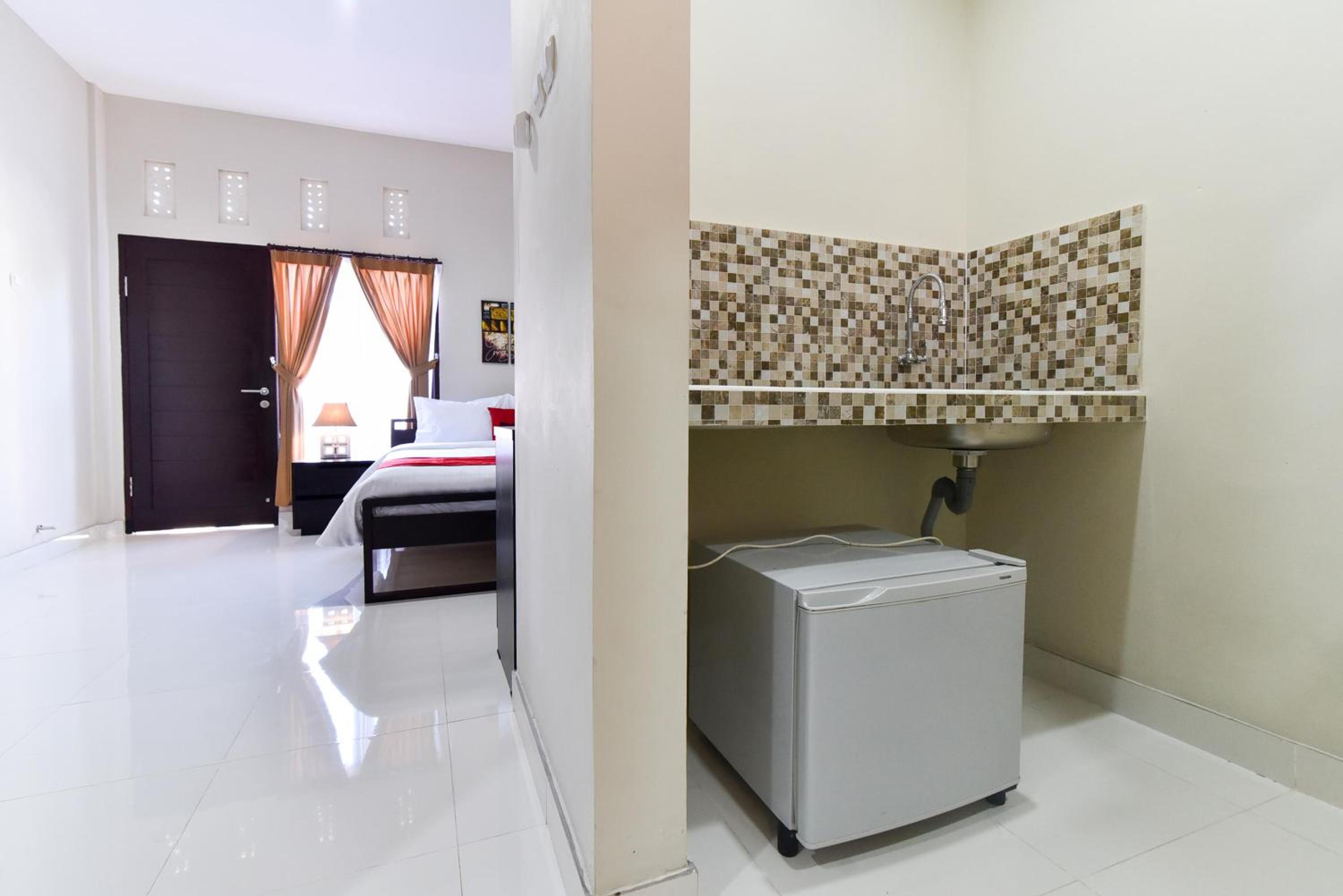 Double Room - Photo 6