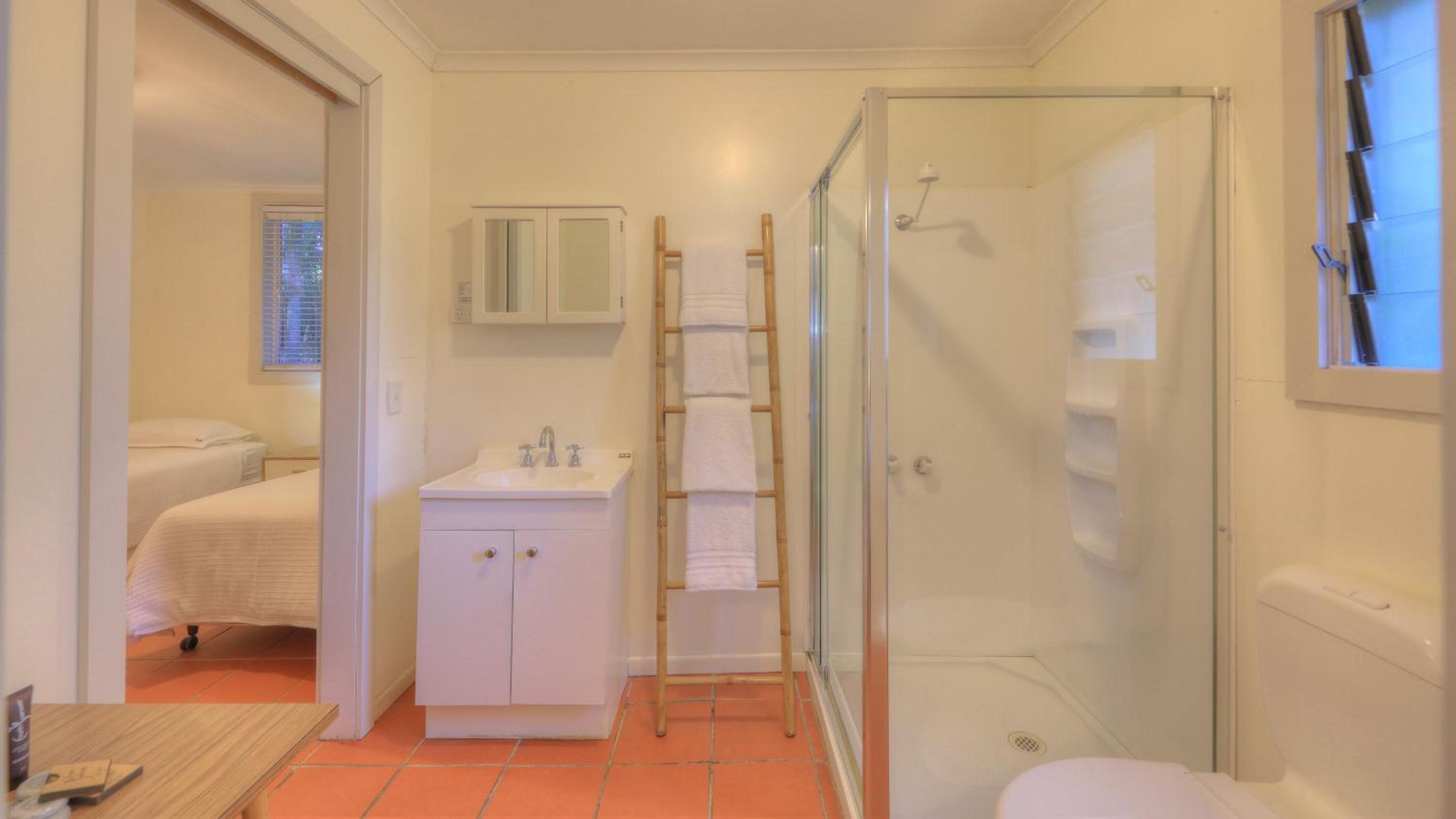Two-Bedroom Cottage photo 3