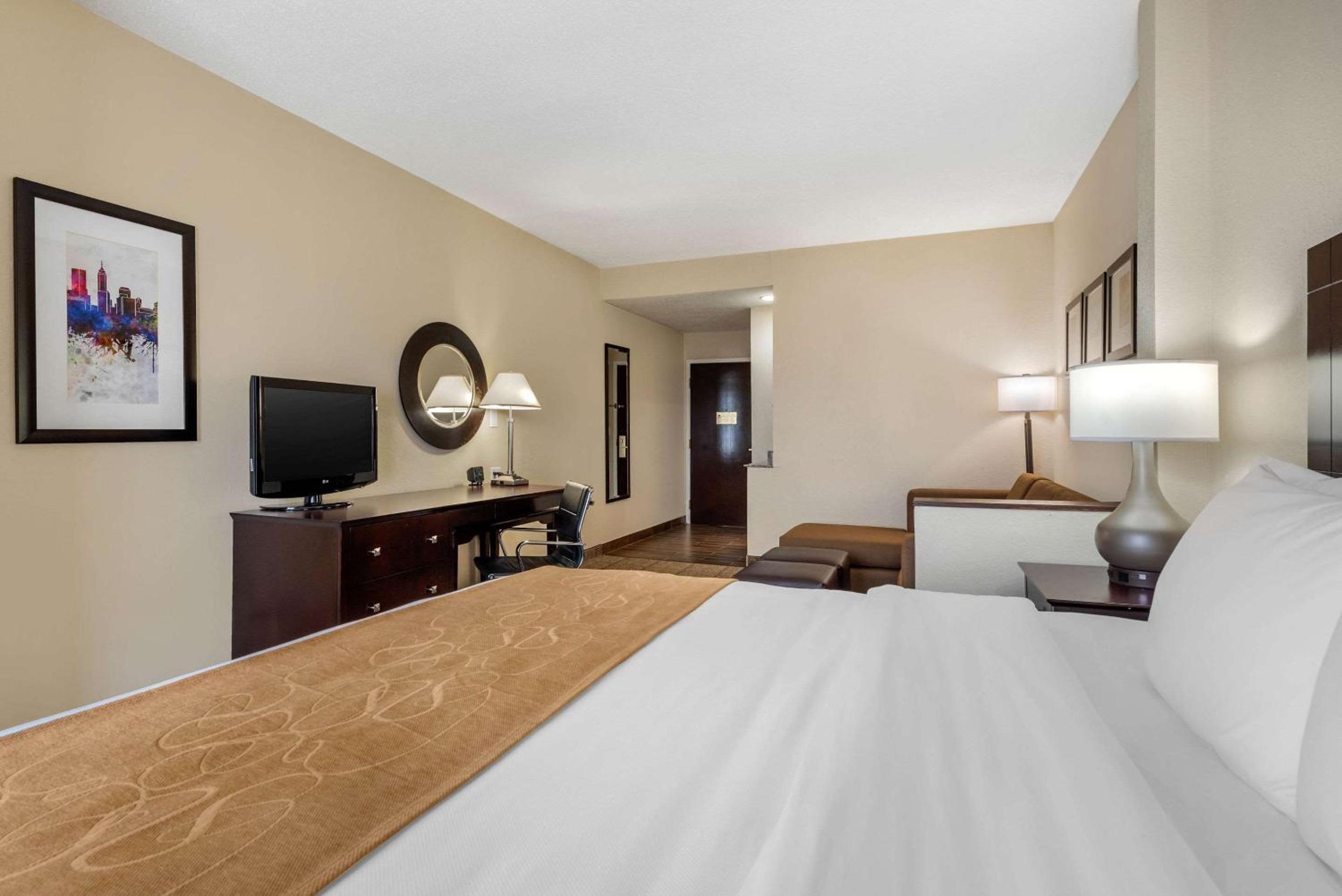 King Suite - Photo 4