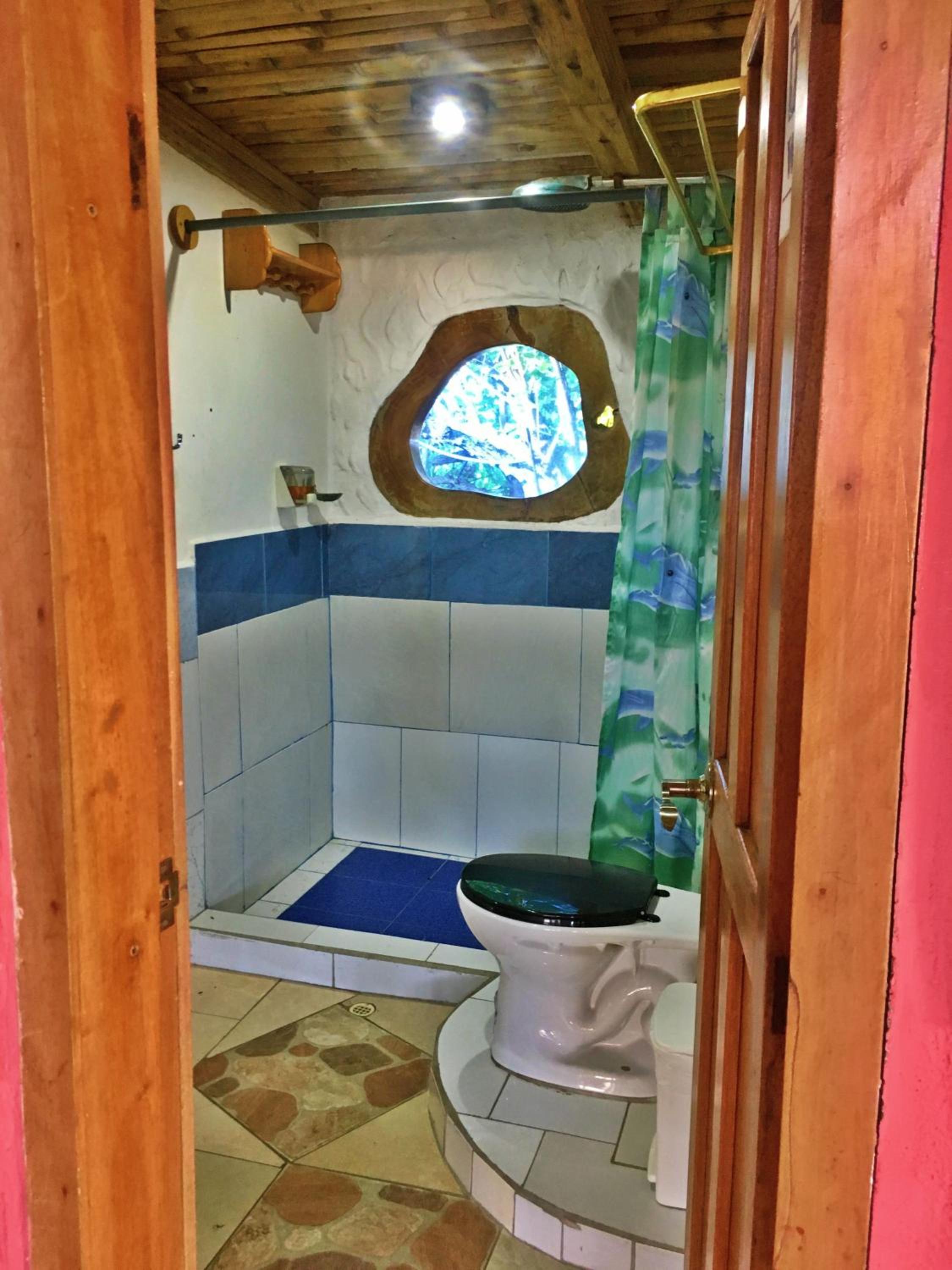 Basic Triple Room photo 2