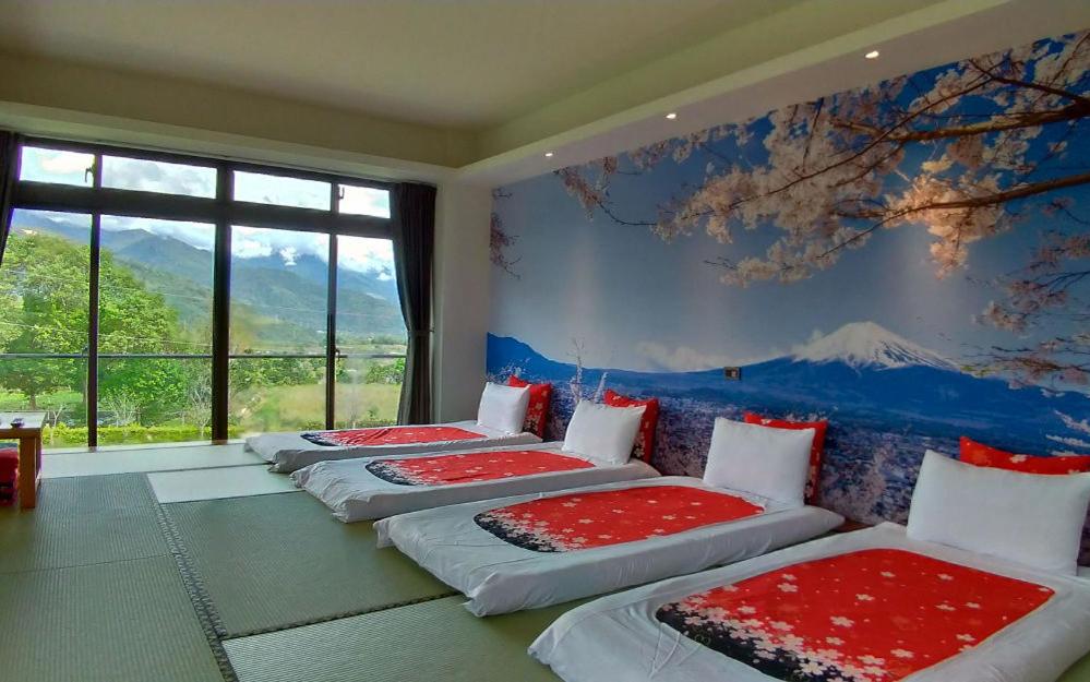 Japanese-Style Quadruple Room photo 3