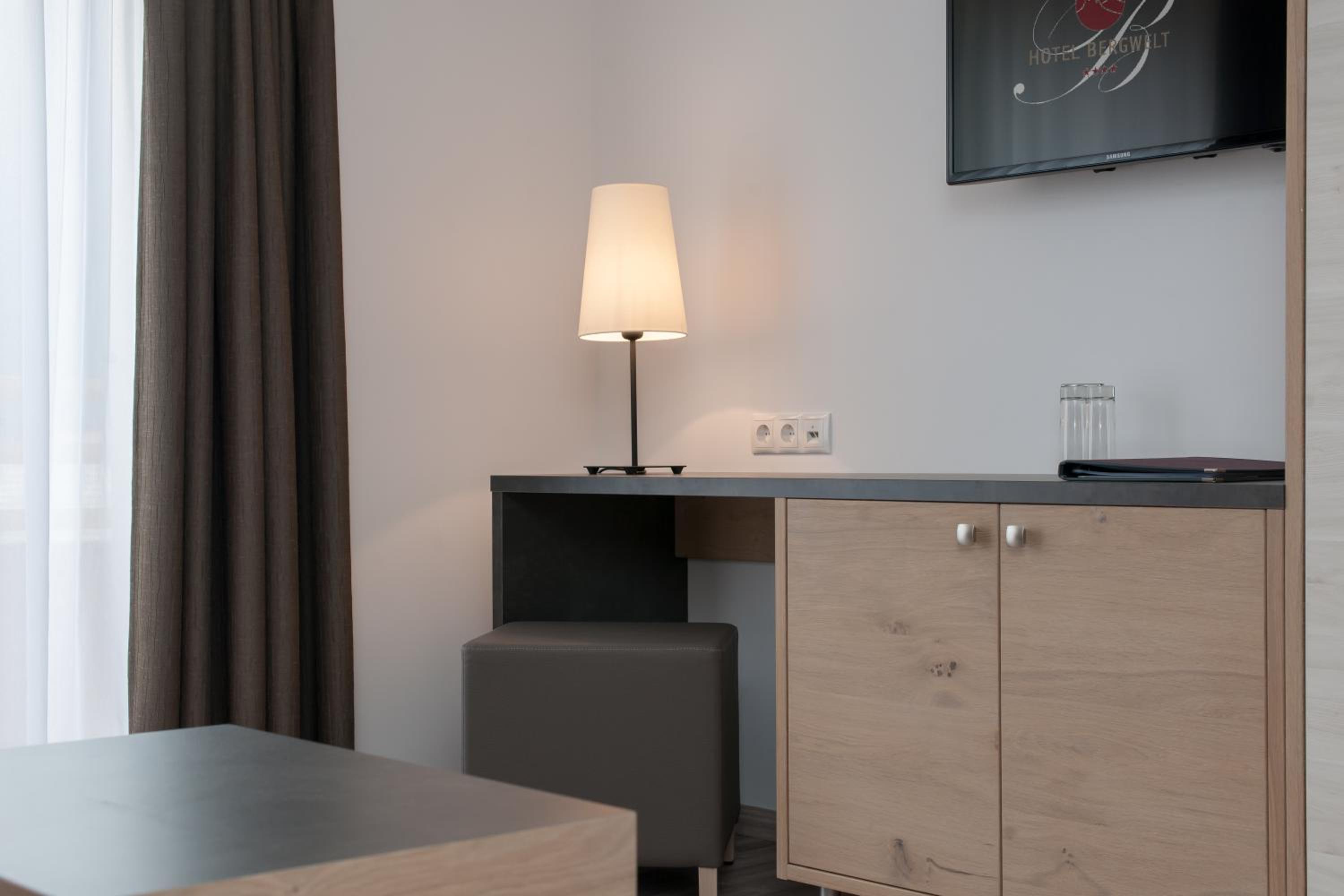 Single Room photo 1