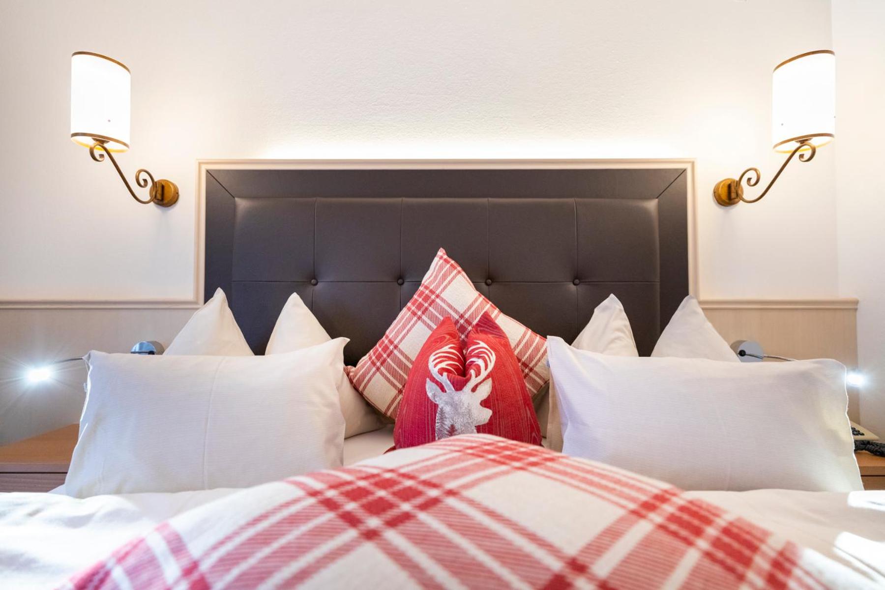 Double Room with Balcony - Photo 1