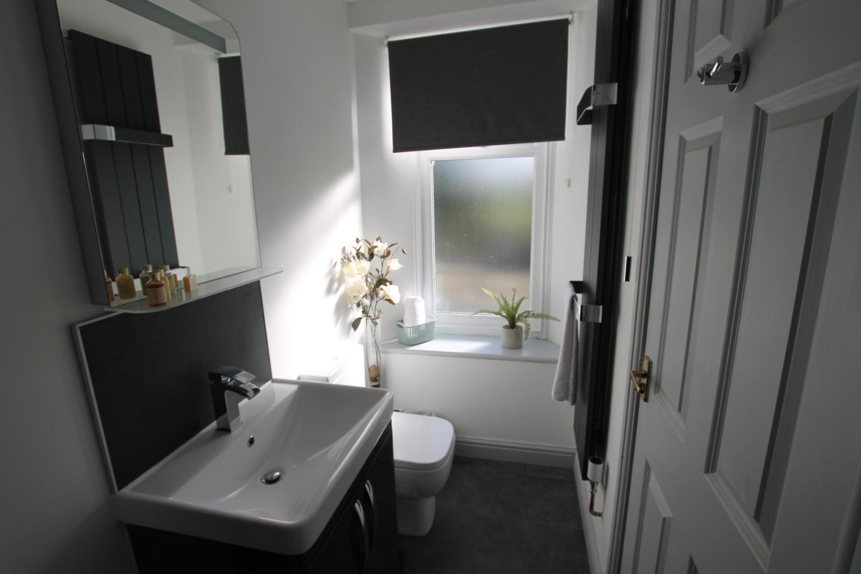 Superior Double or Twin Room - Photo 6