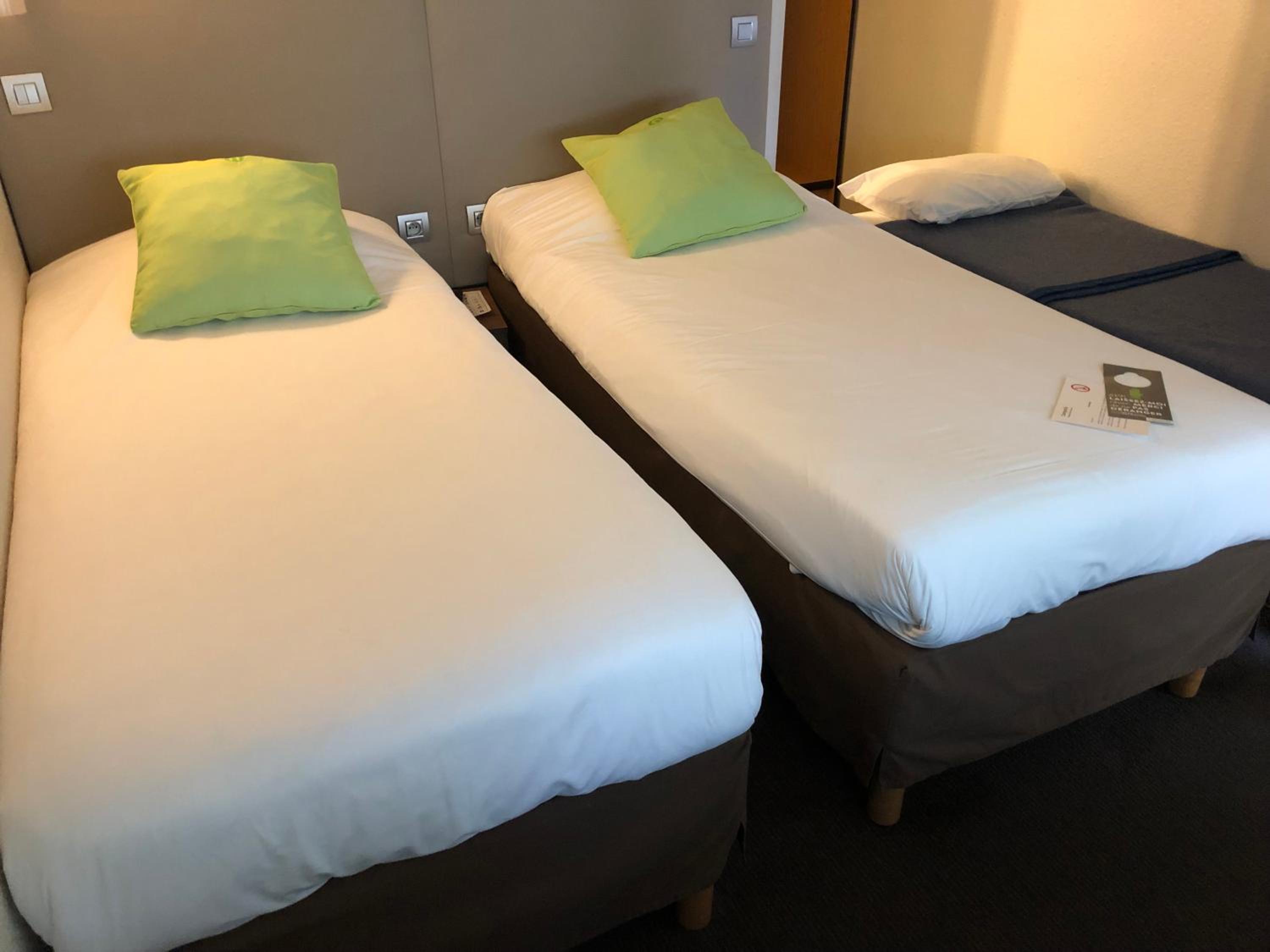 Twin Room With One Junior Bed (Up To 10 Years)