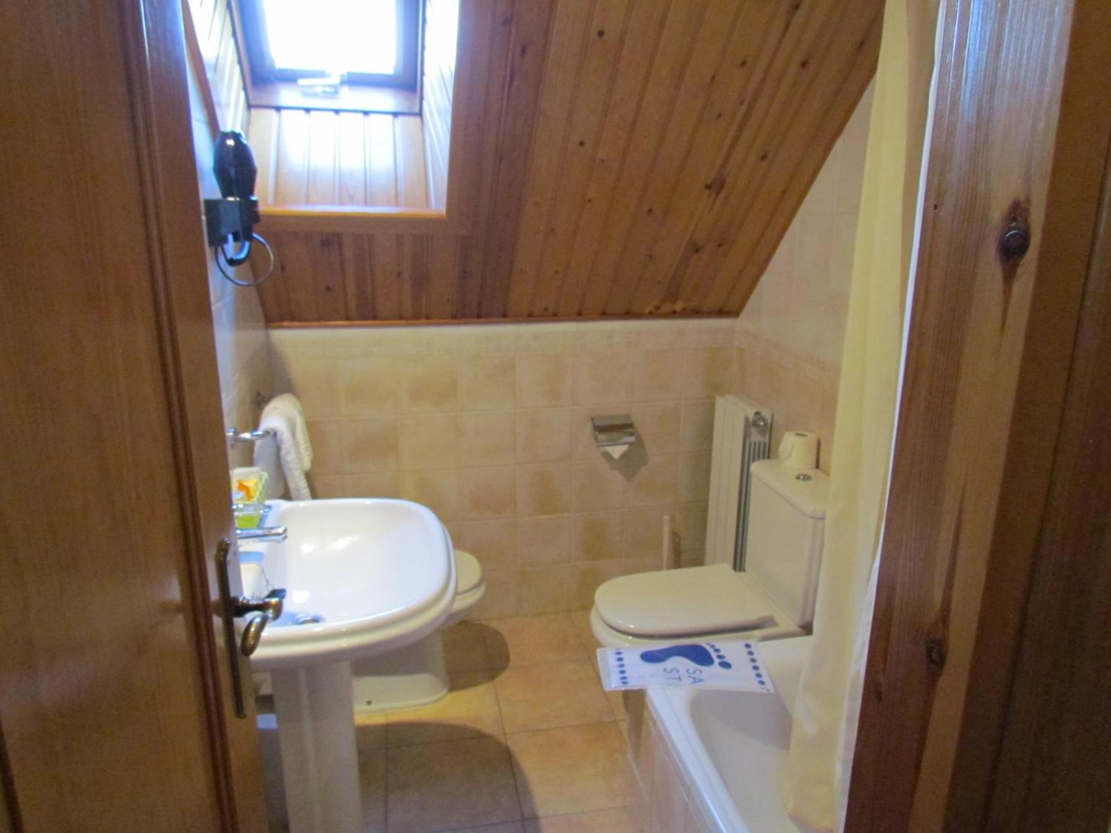 Double Room - Attic - Photo 2