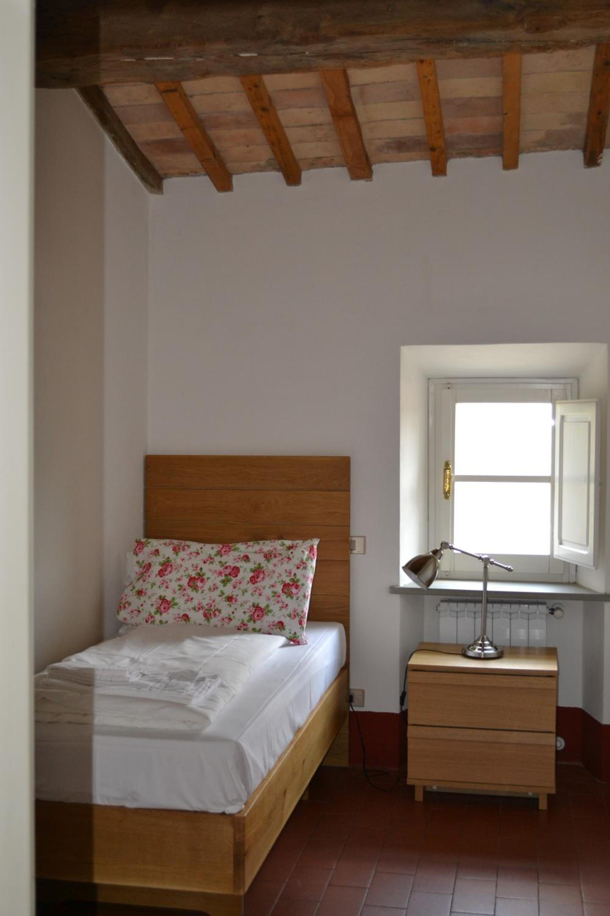 Three-Bedroom Apartment photo 2