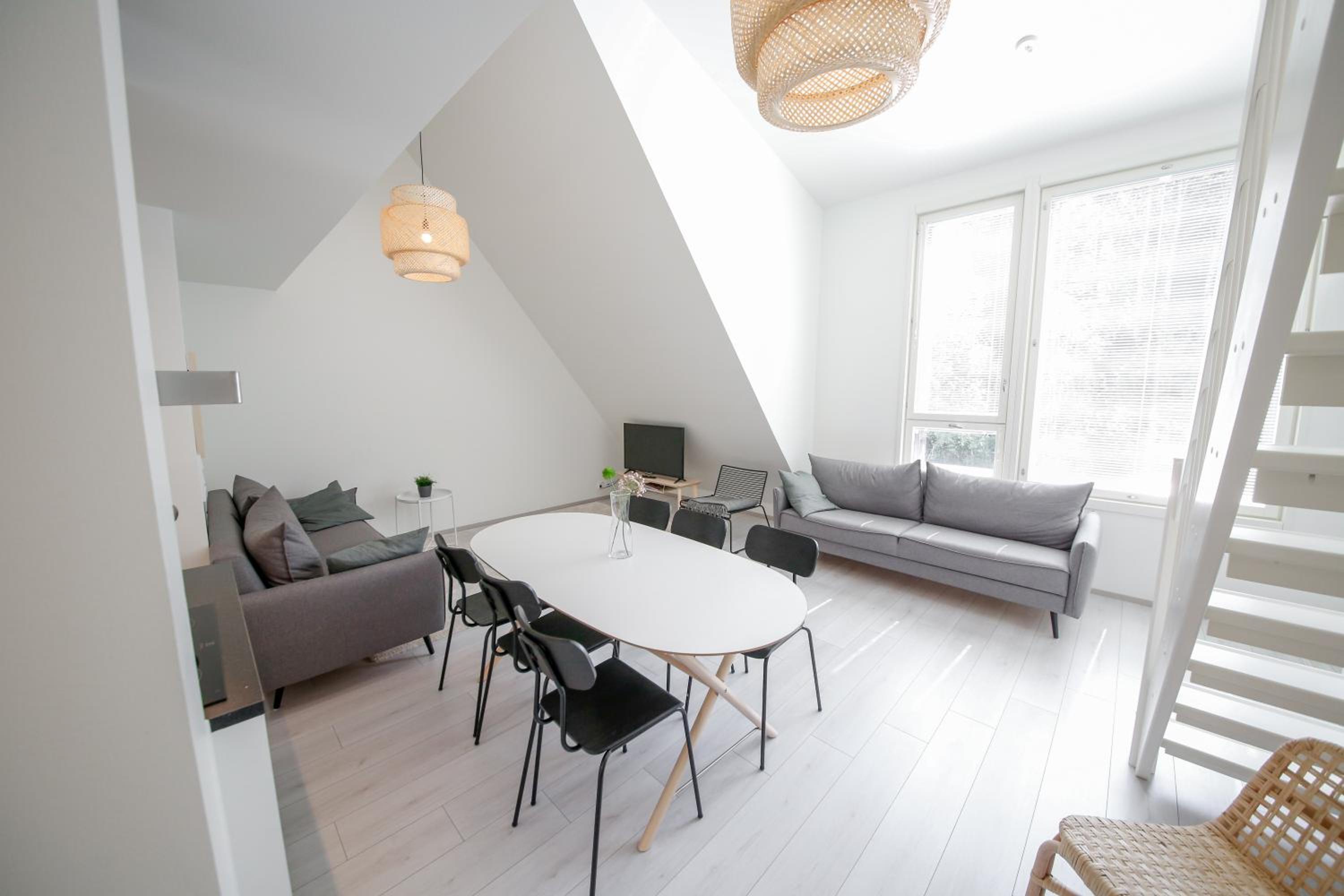 One-bedroom Loft Apartment  photo 2