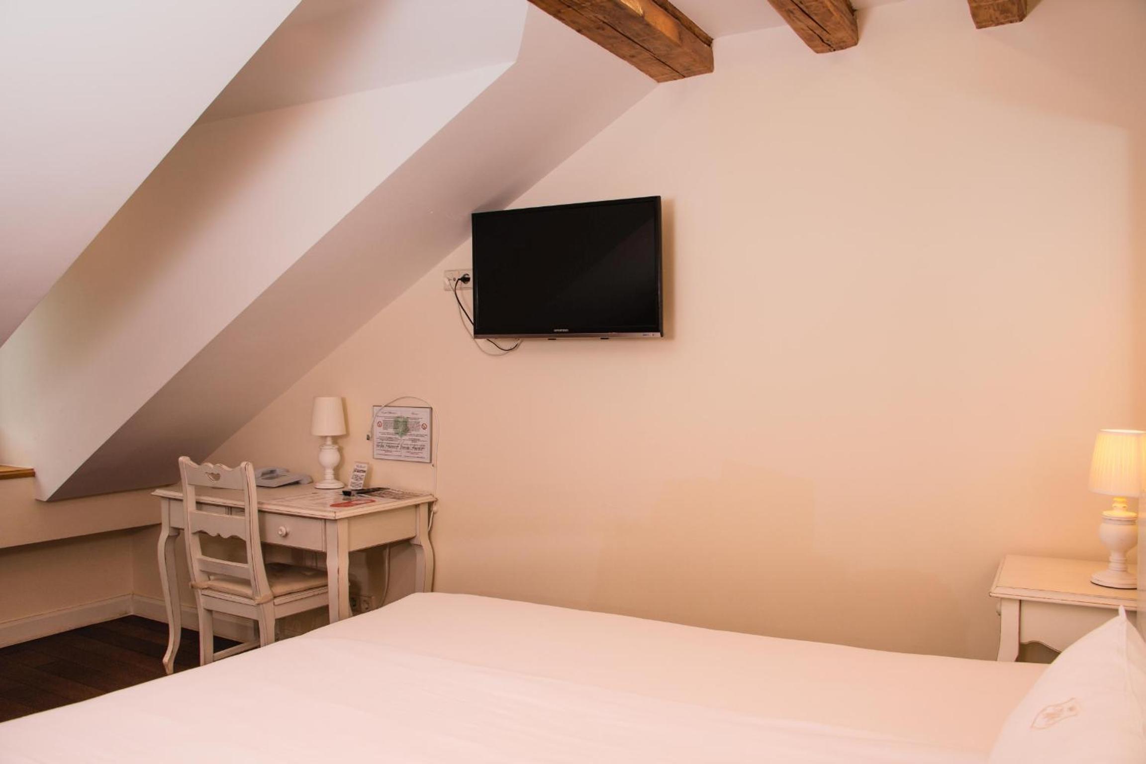 Classic Double Room photo 3