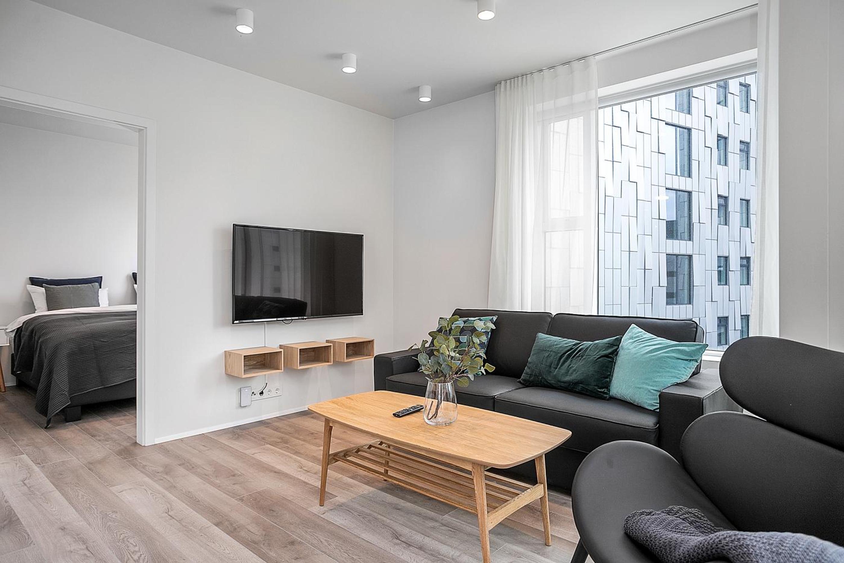 One-Bedroom Apartment with Balcony - Photo 23