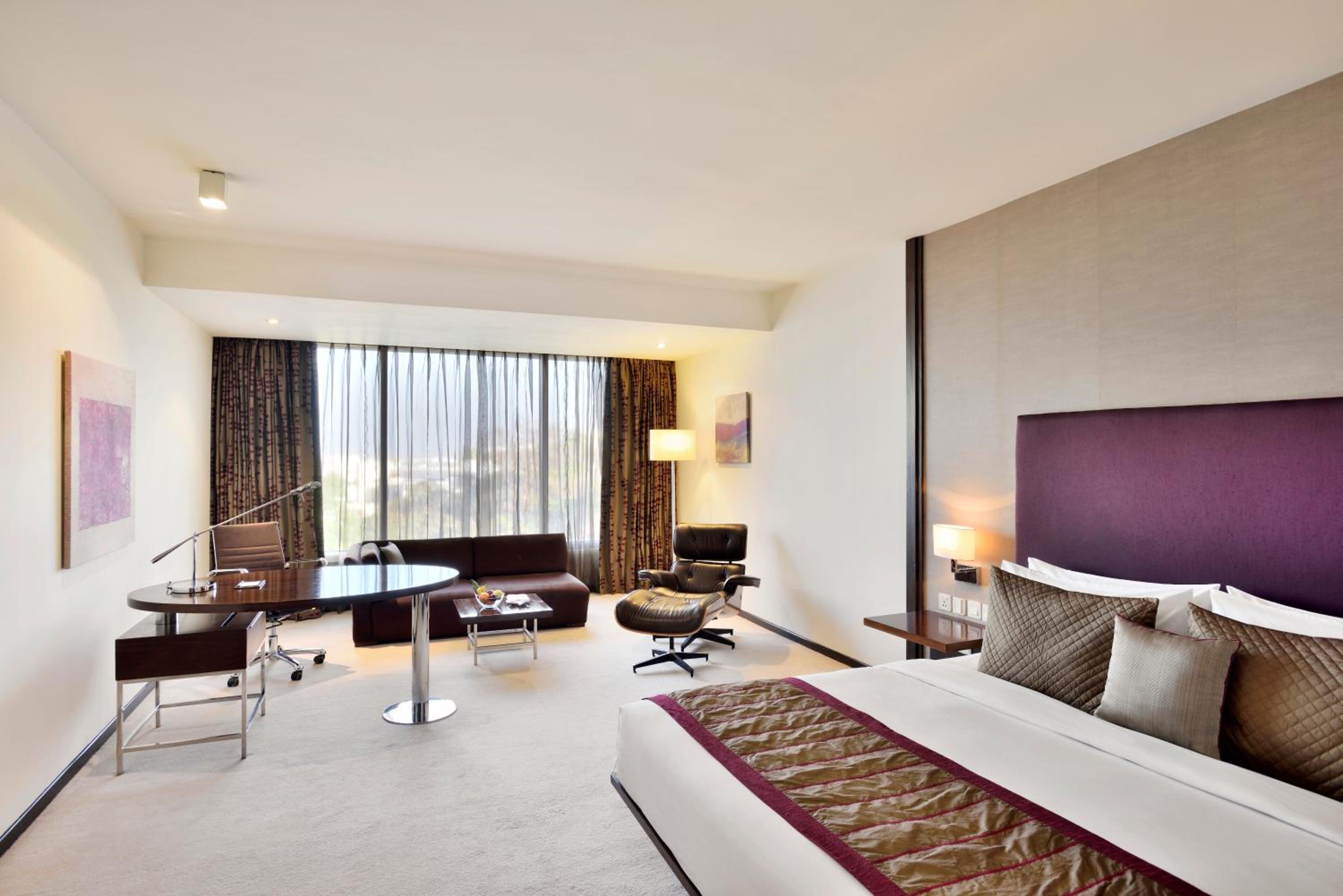 Business Class Room with 15% Discount on Food and Soft Beverages Business Class Room with 15% Discount on Food and Soft Beverages