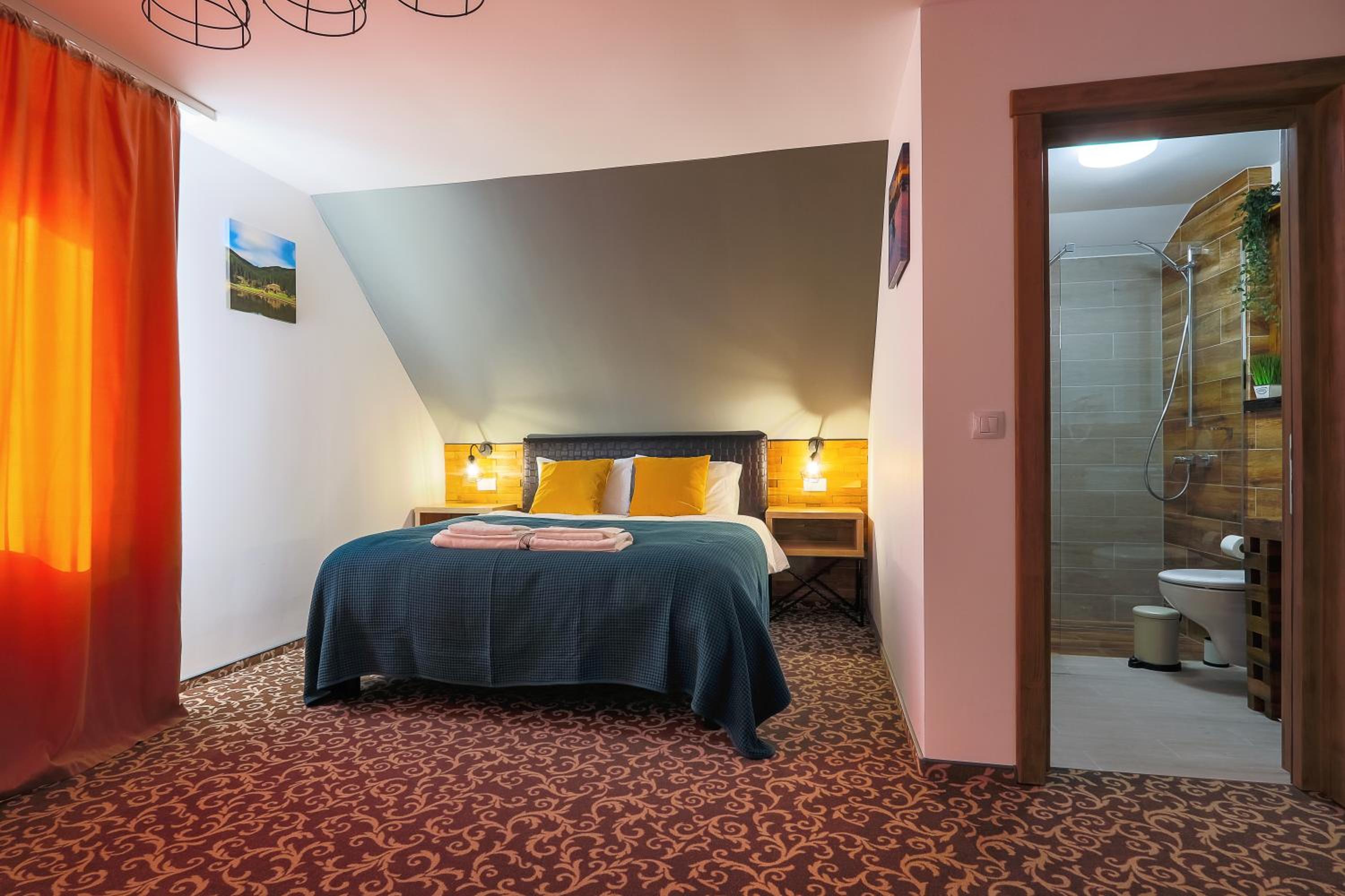 Deluxe Room - Photo 1