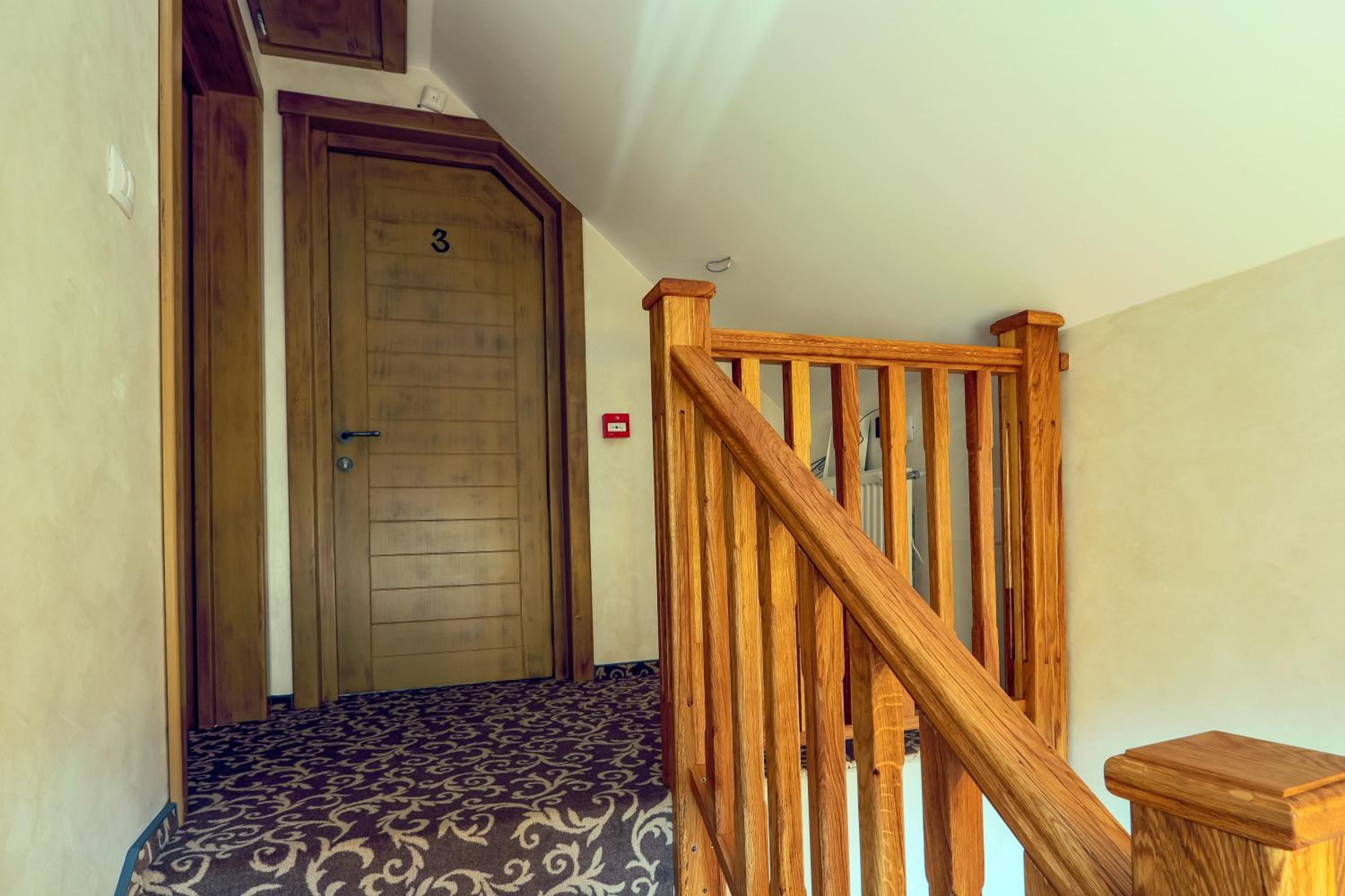 Deluxe Room - Photo 2