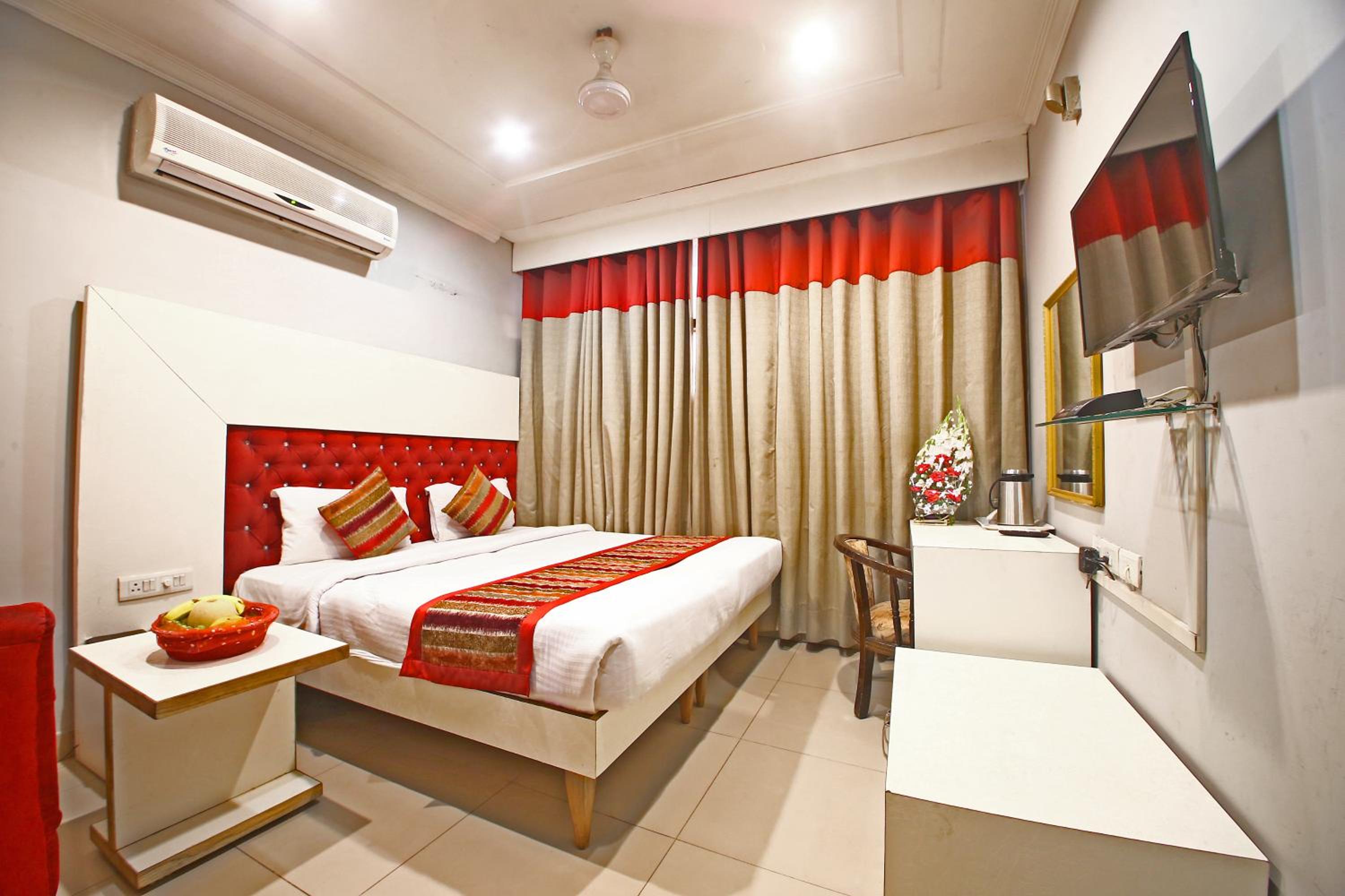 Deluxe Double Room - Photo 7