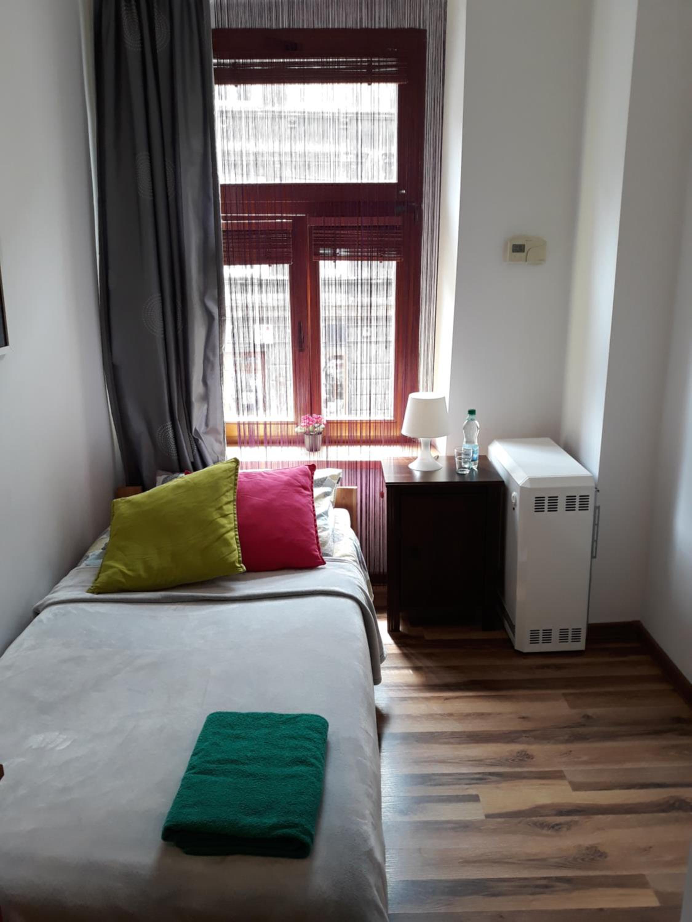 Standard Single Room with Shared Bathroom photo 3