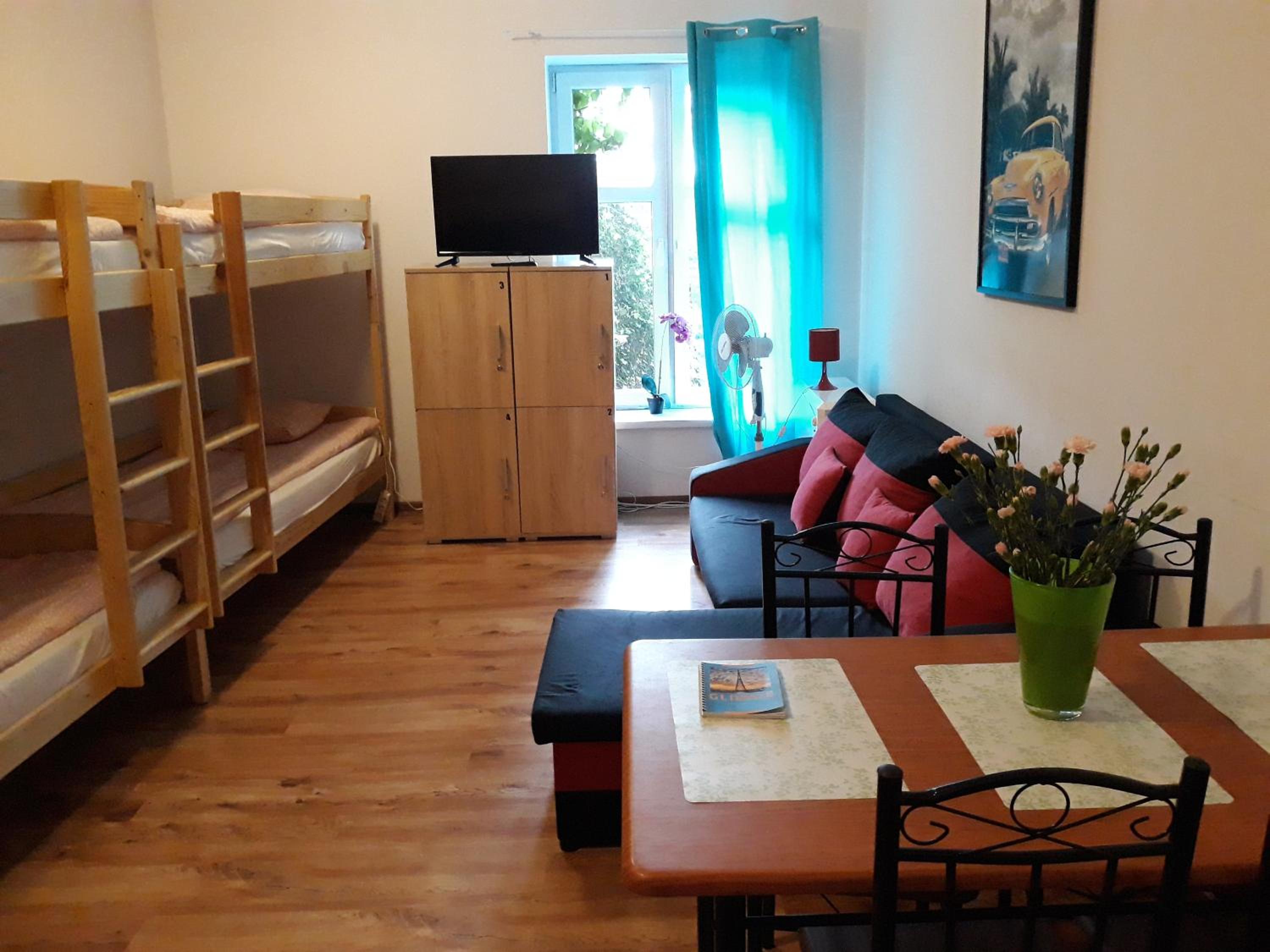 Quadruple Room - Photo 3