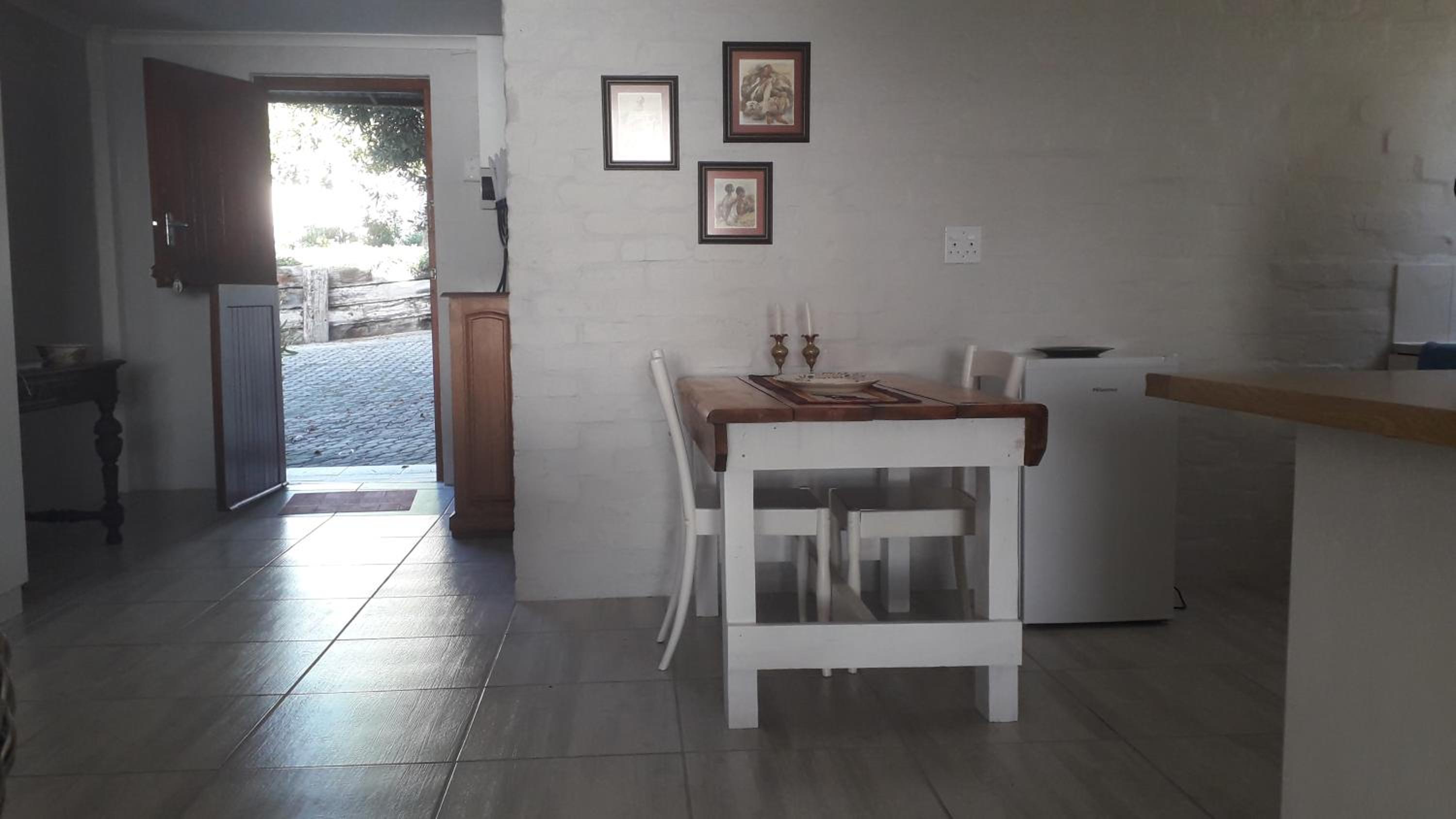 Deluxe Double Room with Balcony and Sea View - Photo 11