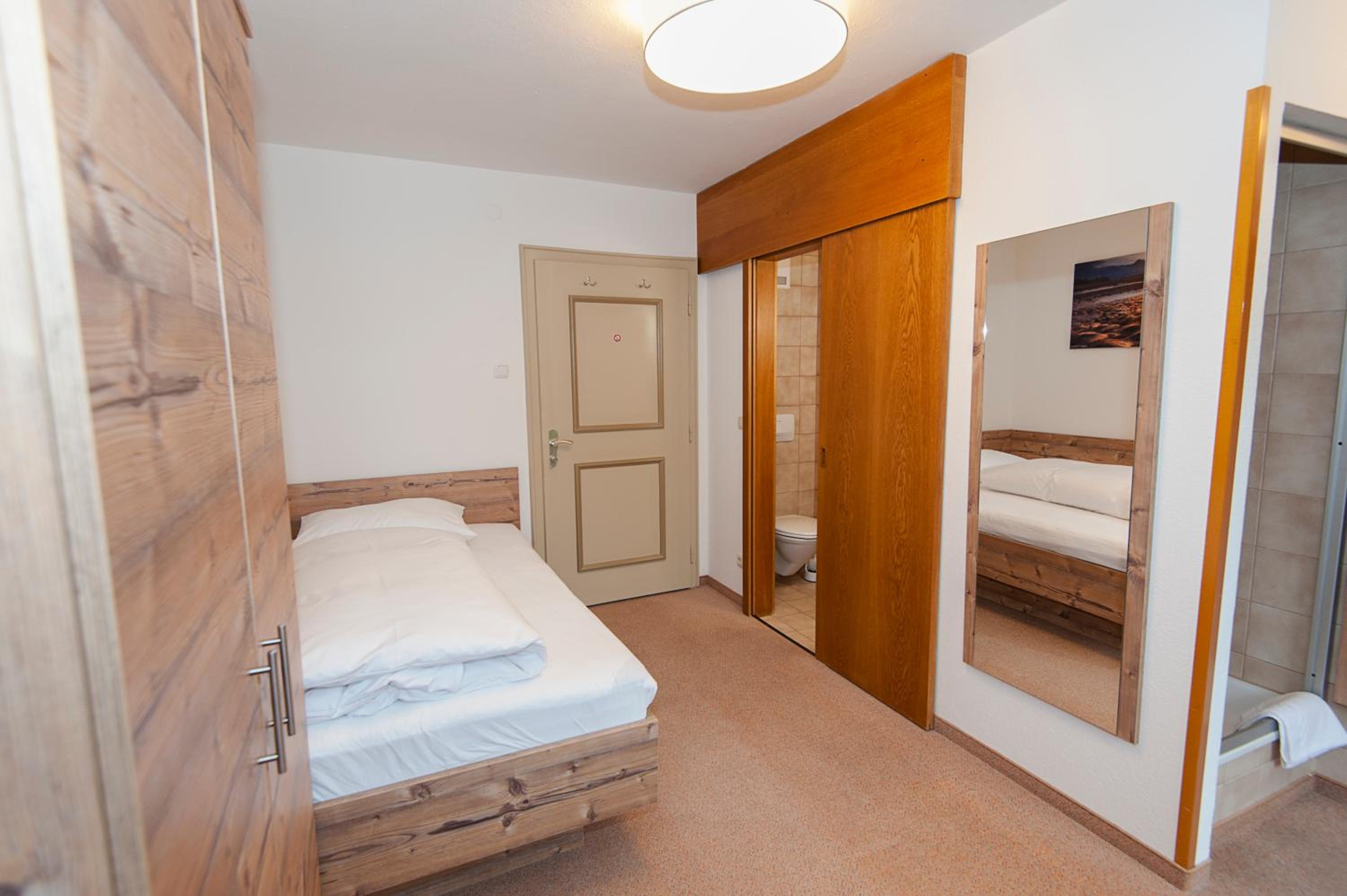 Single Room photo 2