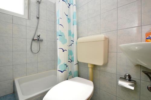 Double Room with Balcony photo 3