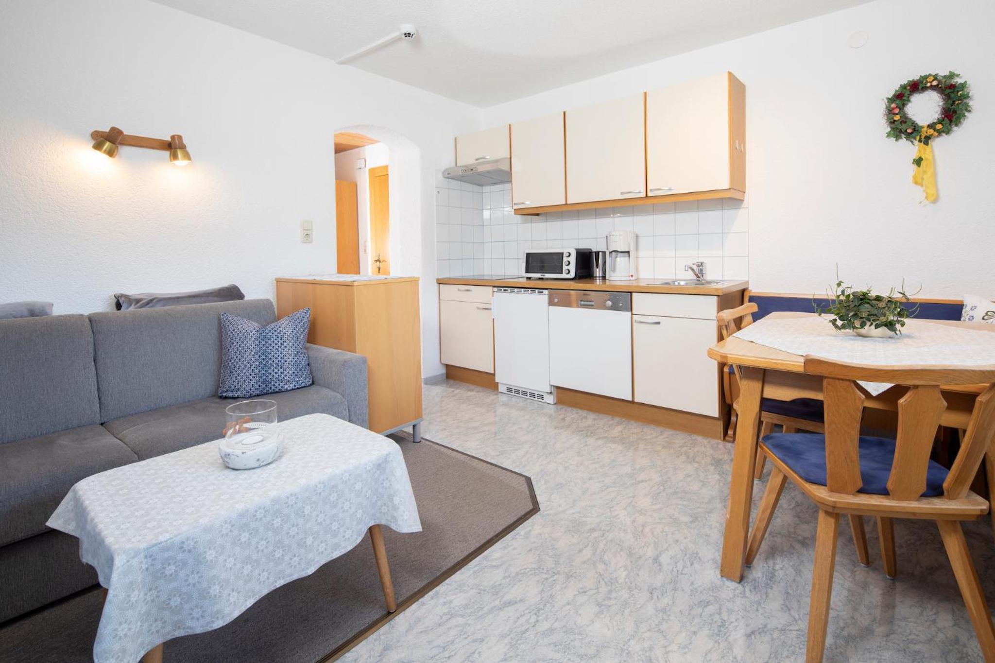 Standard Two-Bedroom Apartment with Balcony photo 2