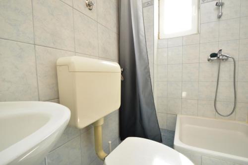Double Room with Balcony photo 2