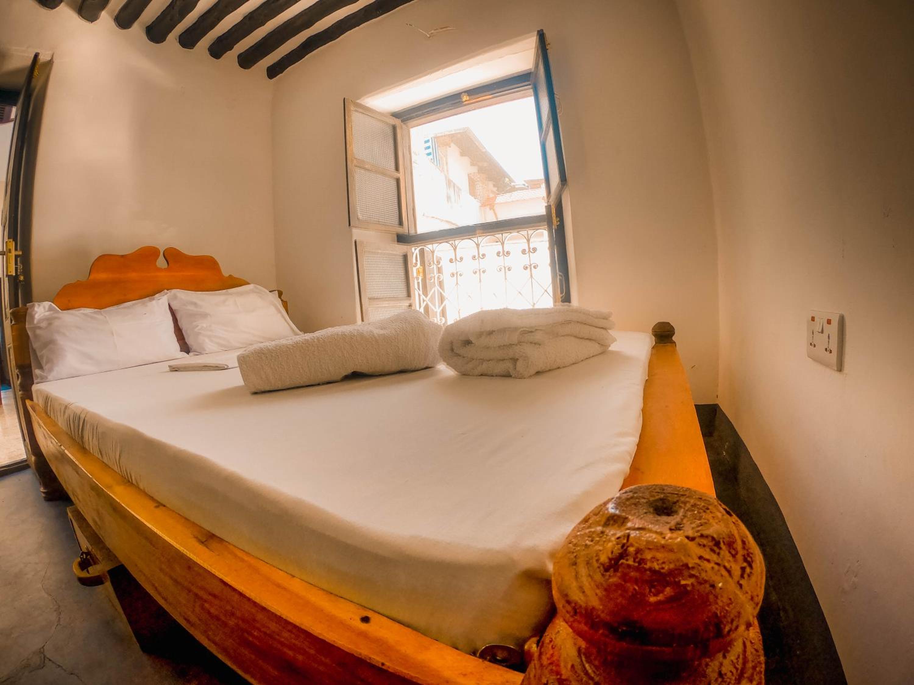 Economy Double or Twin Room photo 1