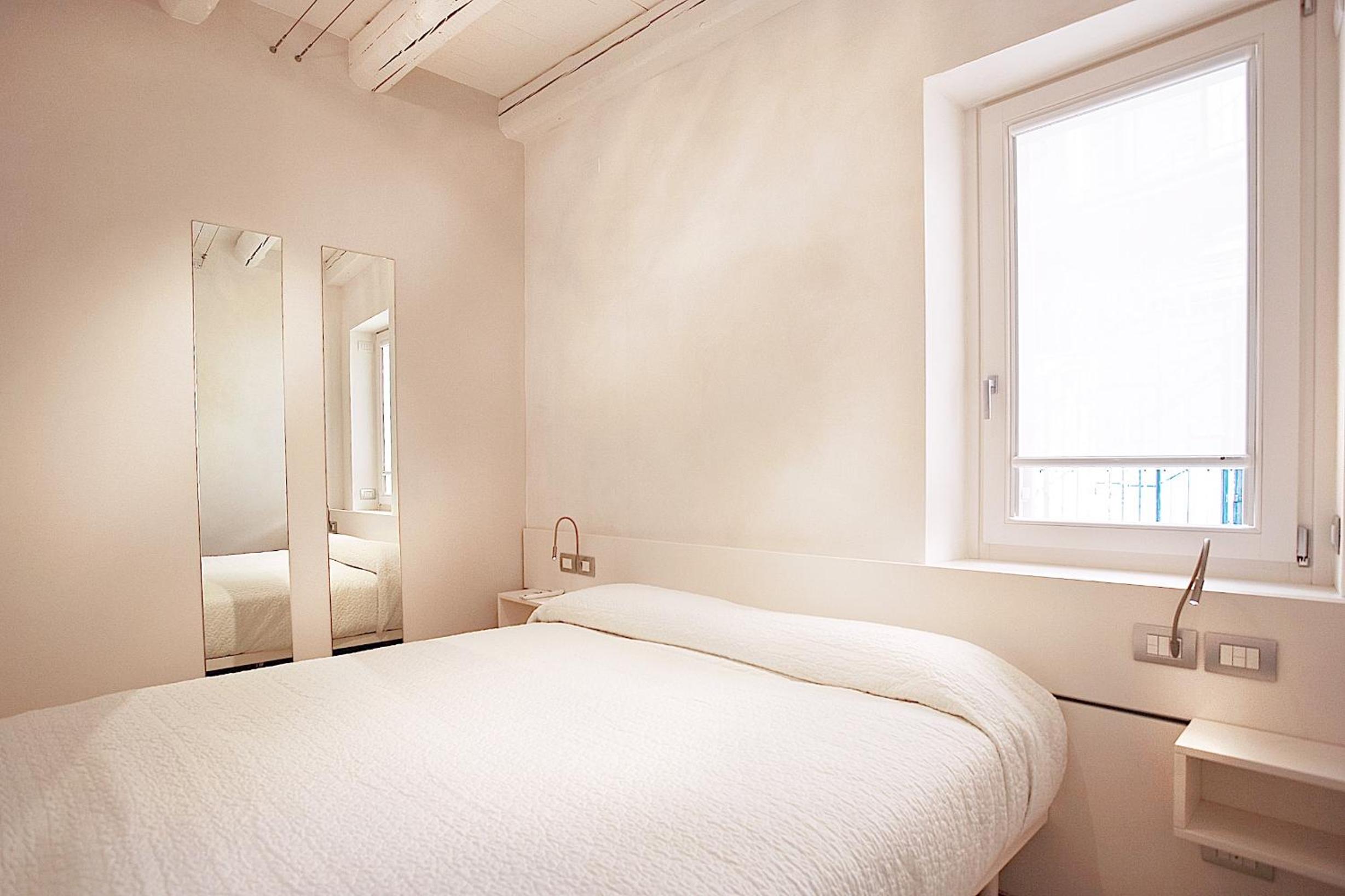 Studio Apartment - Photo 6