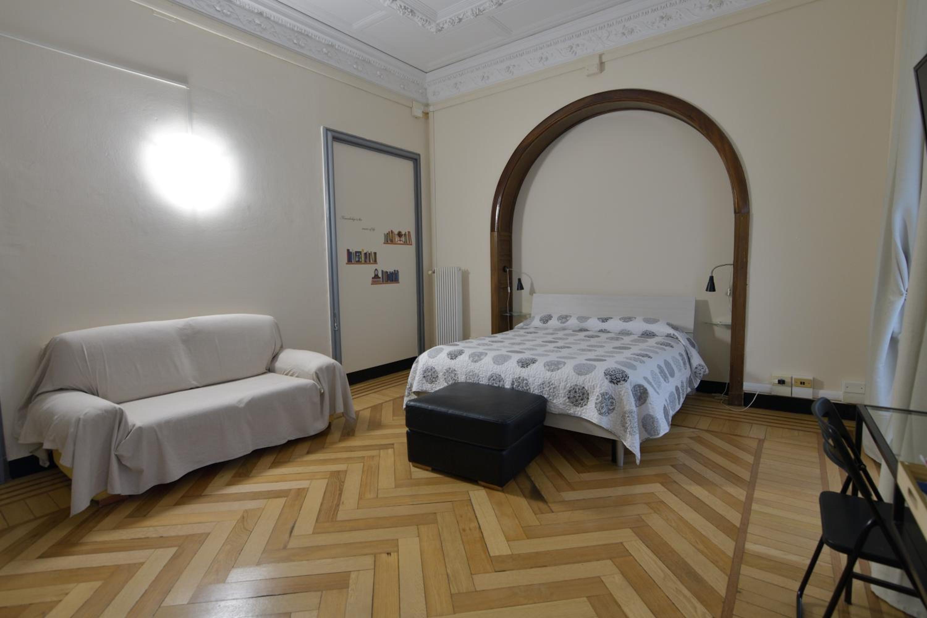 Quadruple Room with Private Bathroom - Photo 1