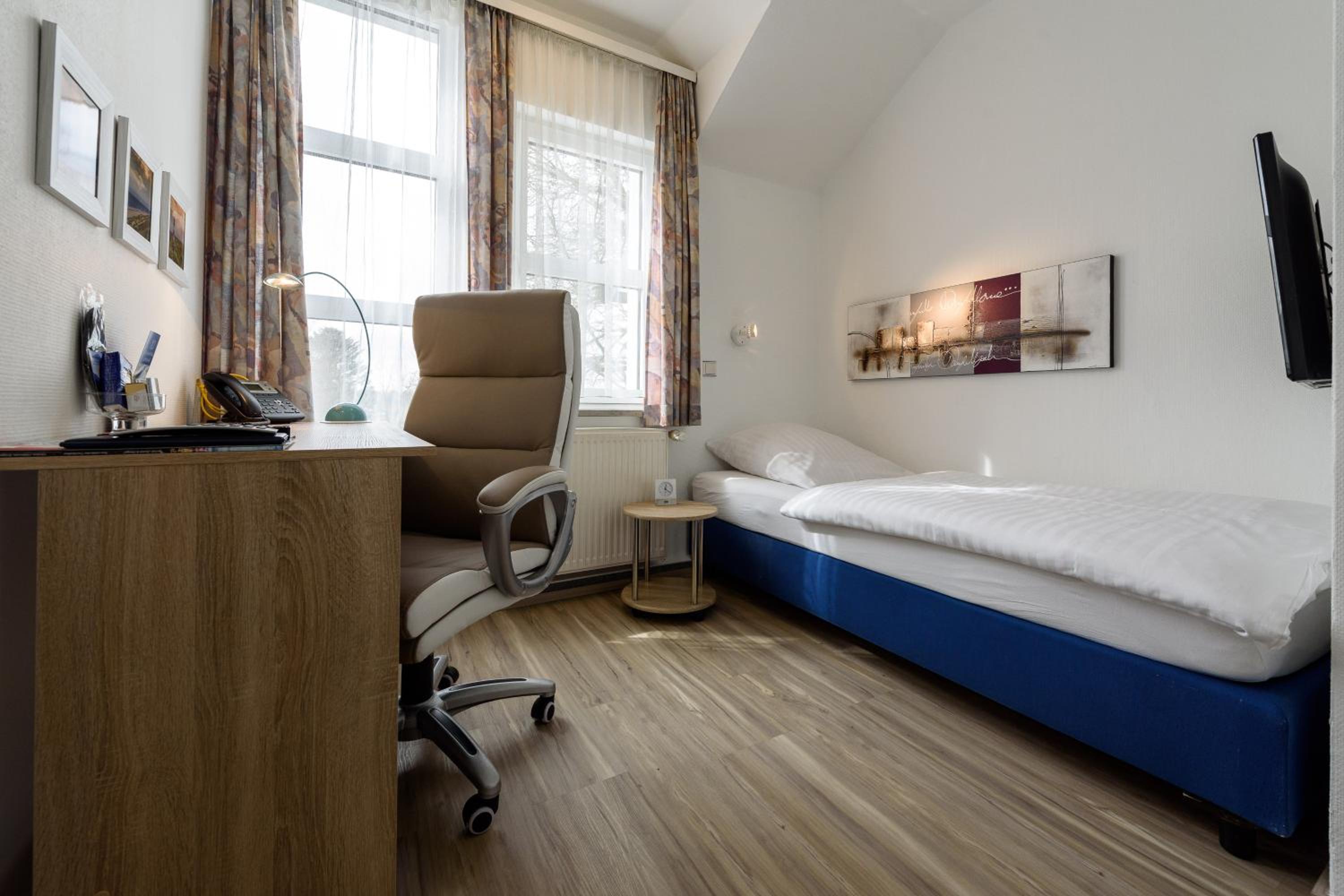 Standard Single Room photo 3