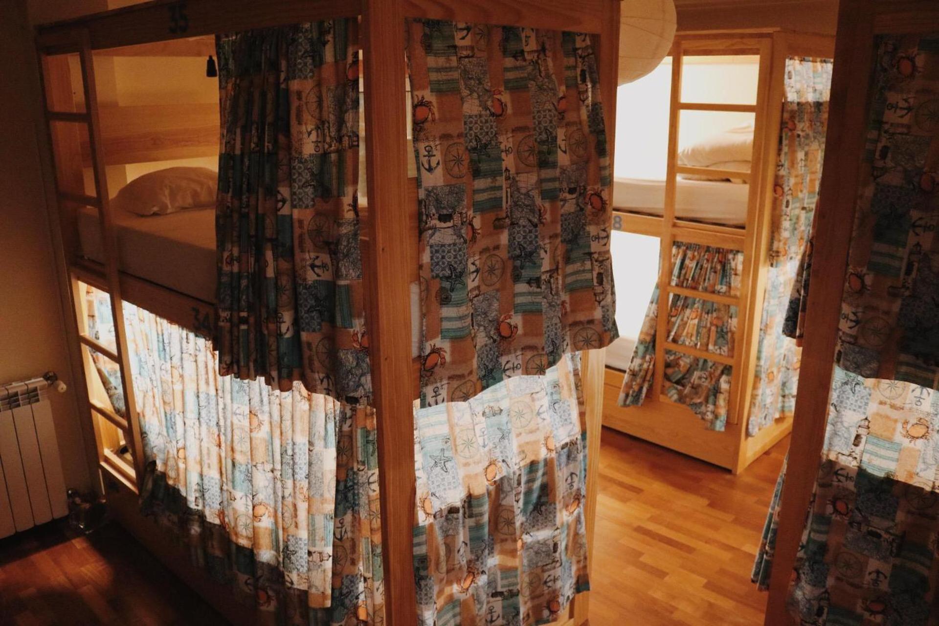 Bed in 8-Bed Dormitory Room photo 3