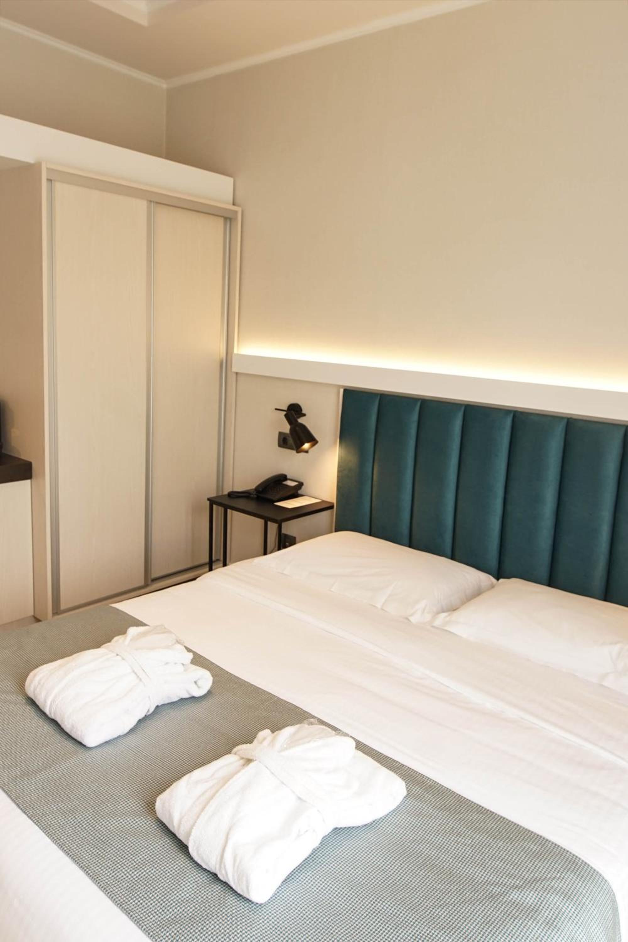 Junior Suite with Acropolis View photo 3