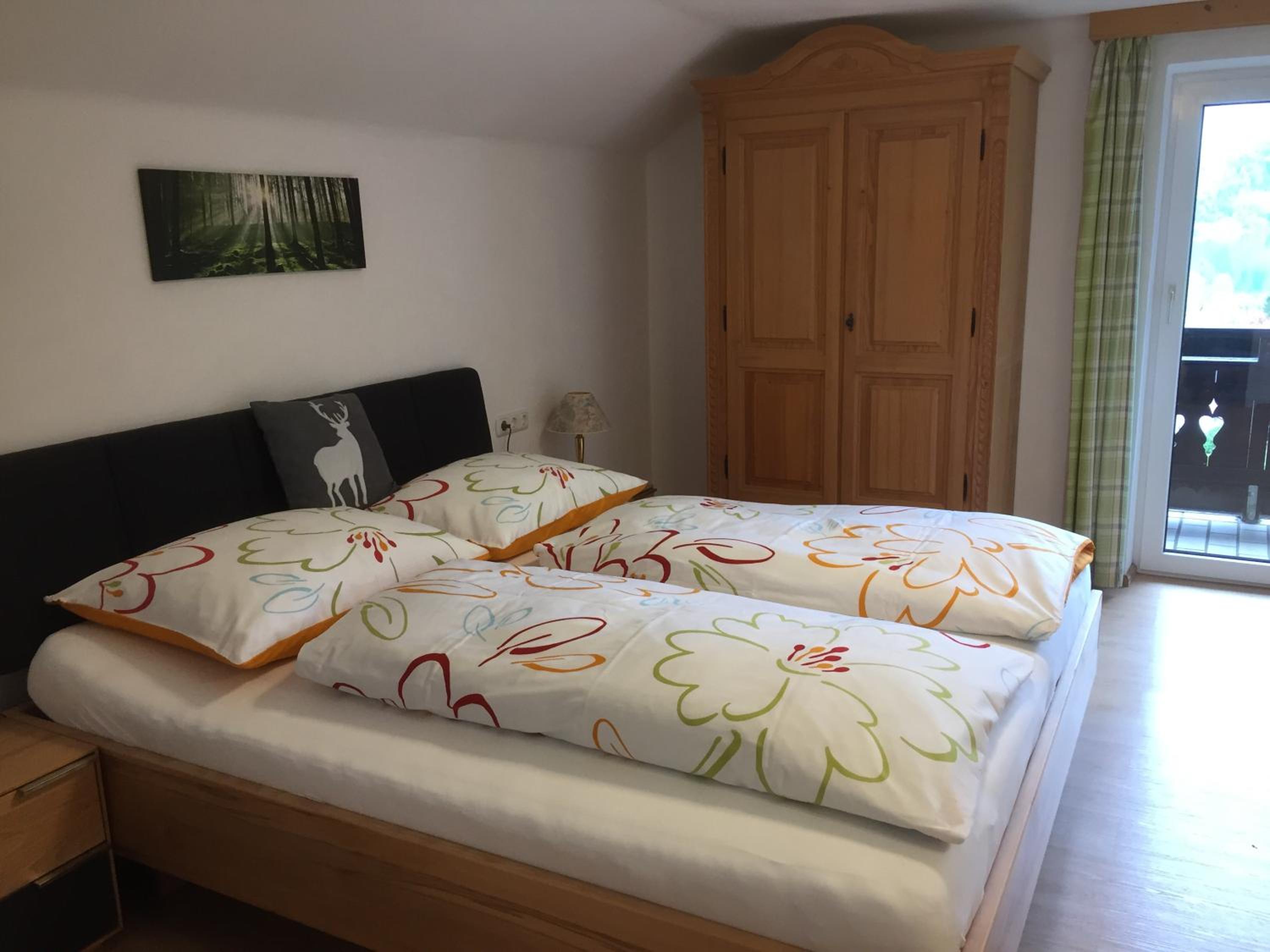 Two-Bedroom Apartment with Lake View (2-4 adults)