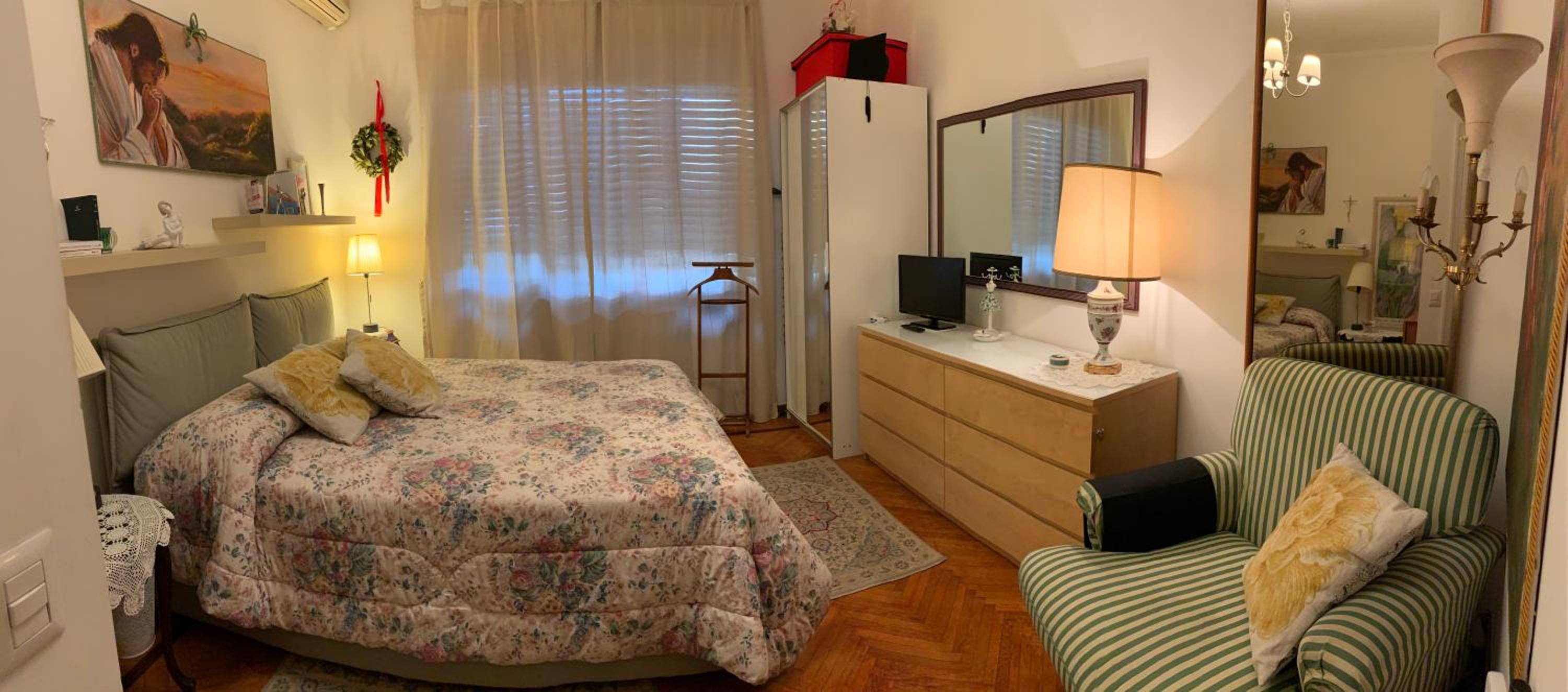 Standard Double Room with Shared Bathroom photo 1