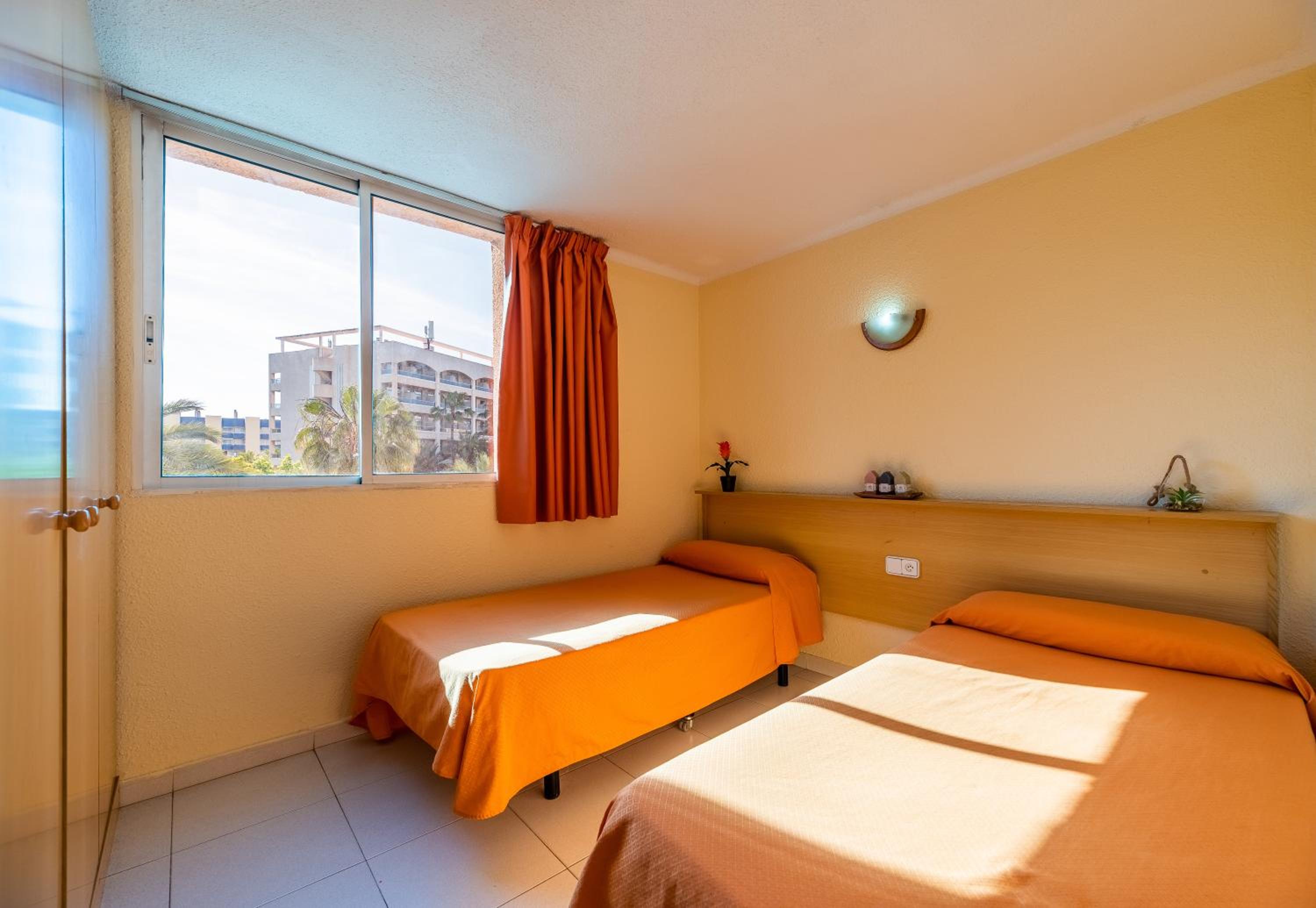 Three-Bedroom Apartment (8 Adults) photo 3