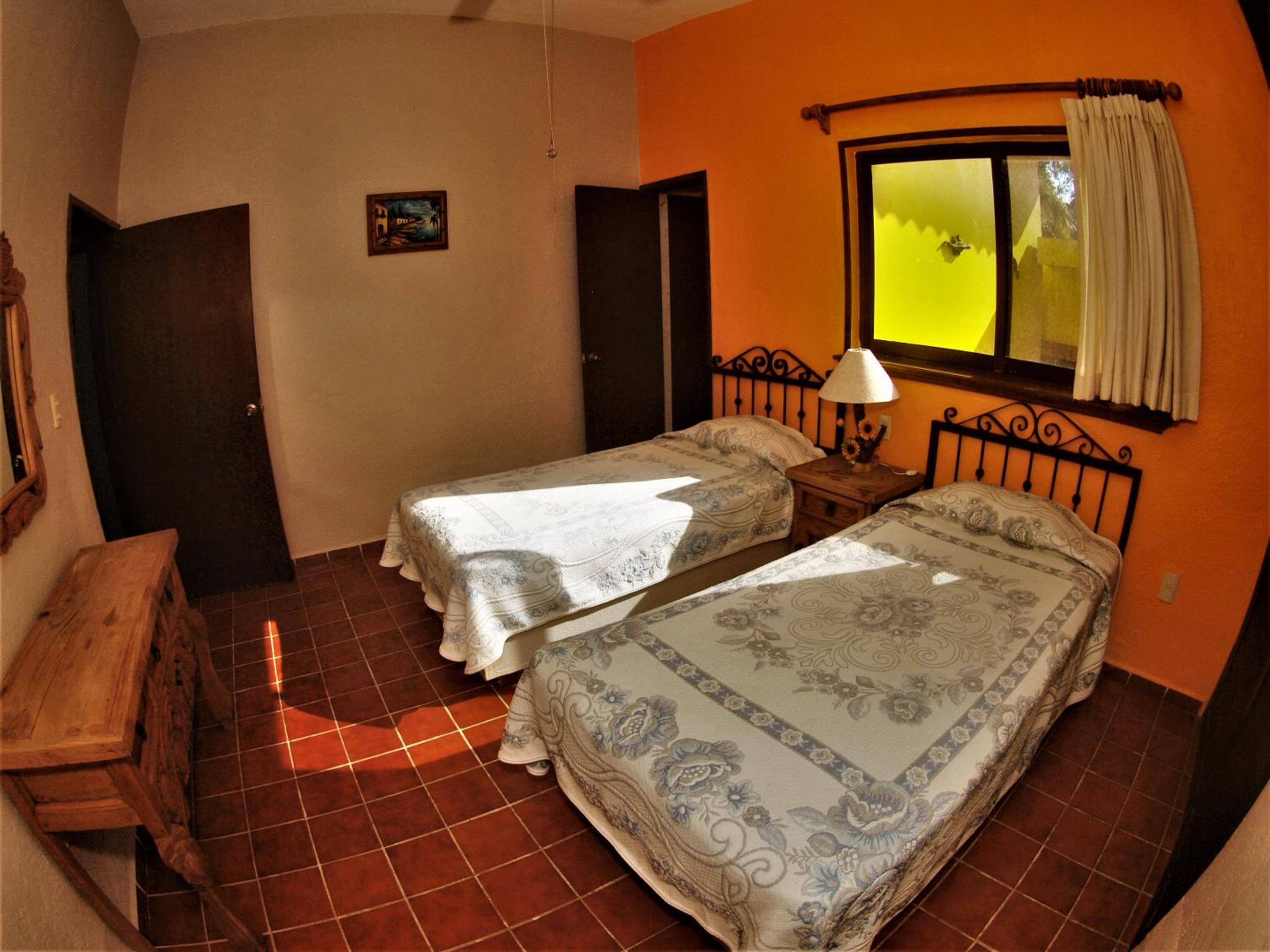Villa photo 2