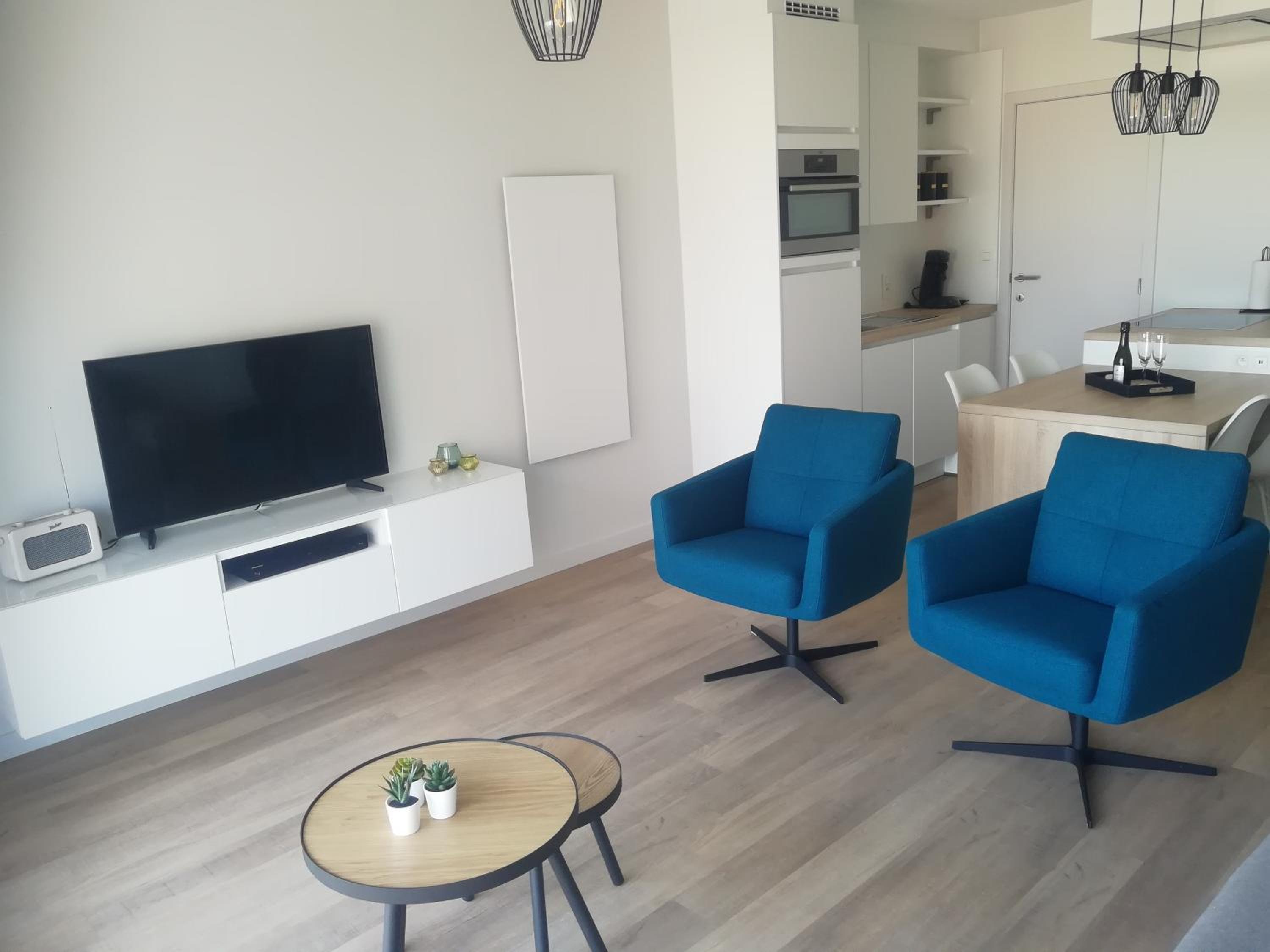 Studio Apartment with Sea View