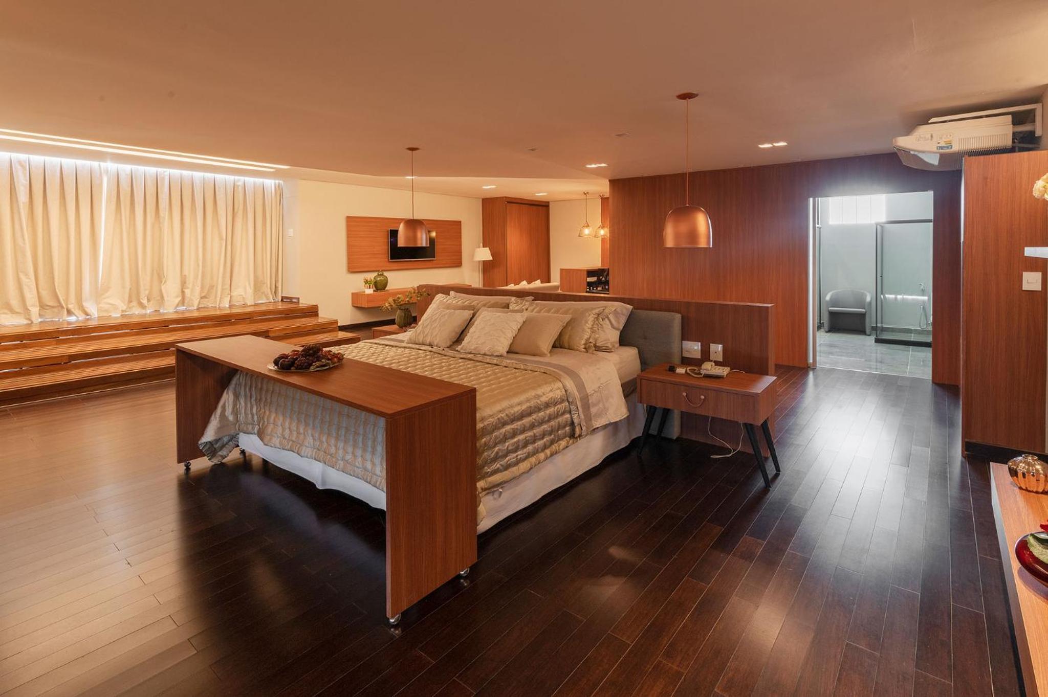 Presidential King Suite - Non-Smoking photo 3