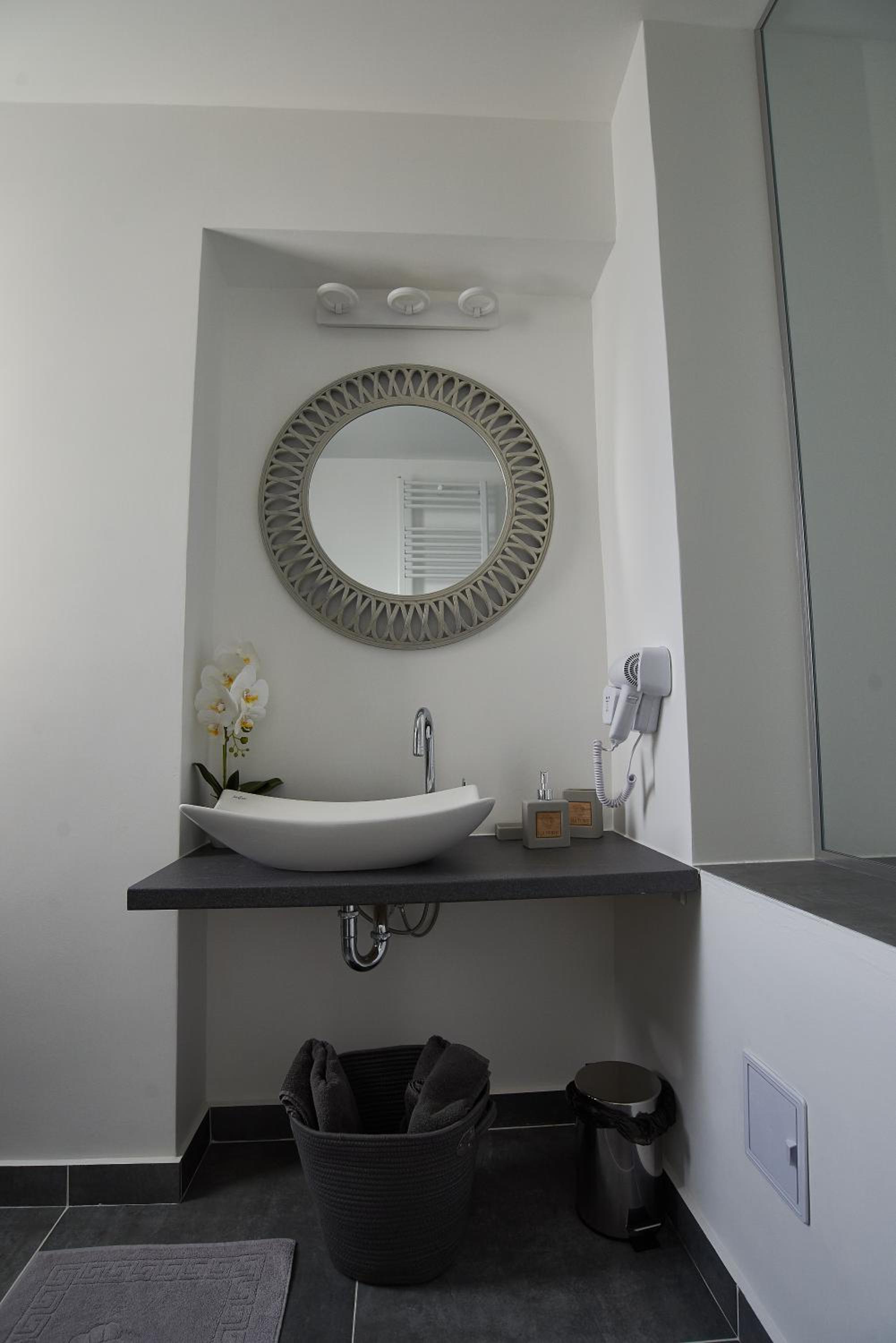 Deluxe Apartment - Photo 17