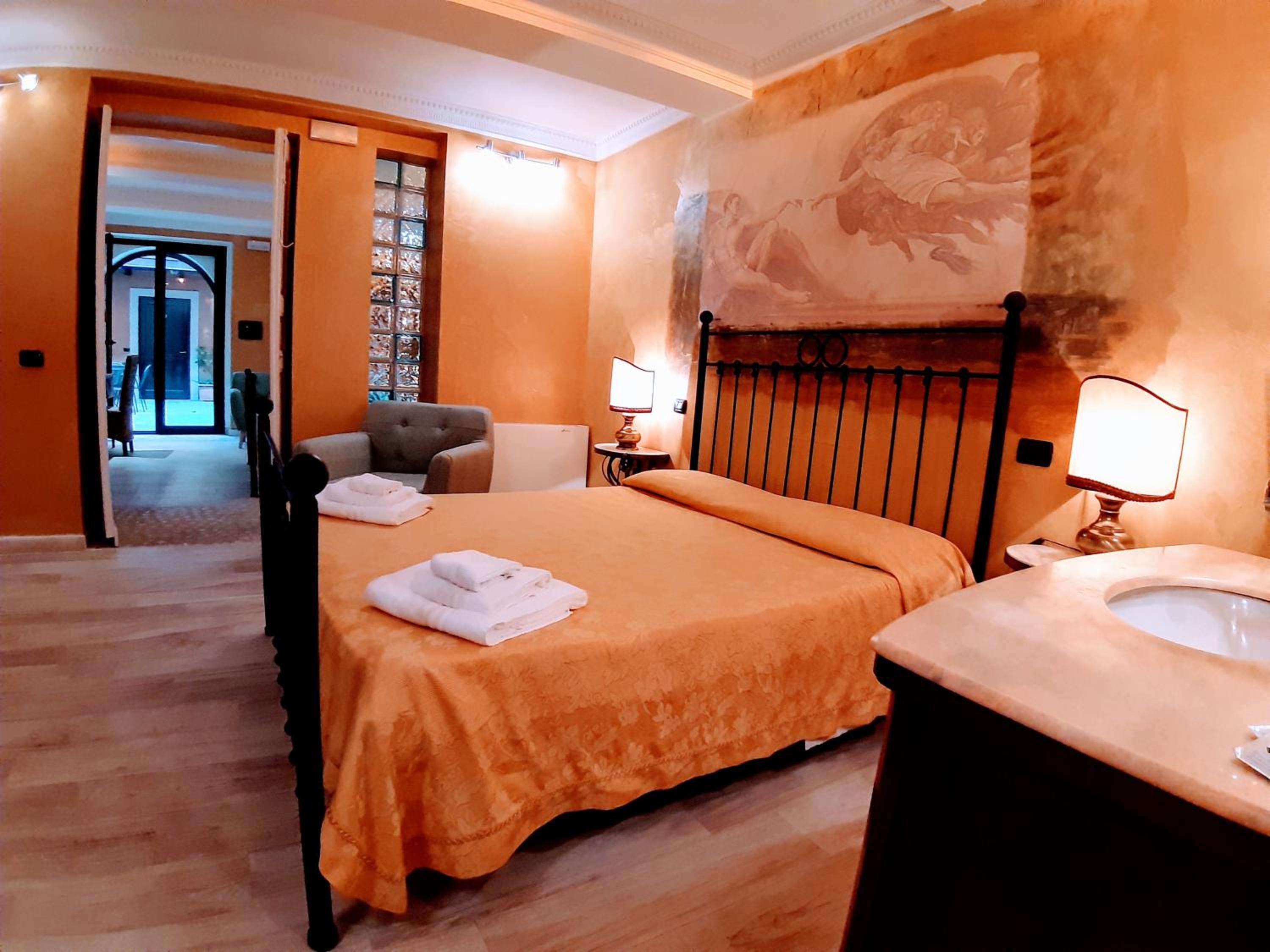 Quadruple Room - Photo 5