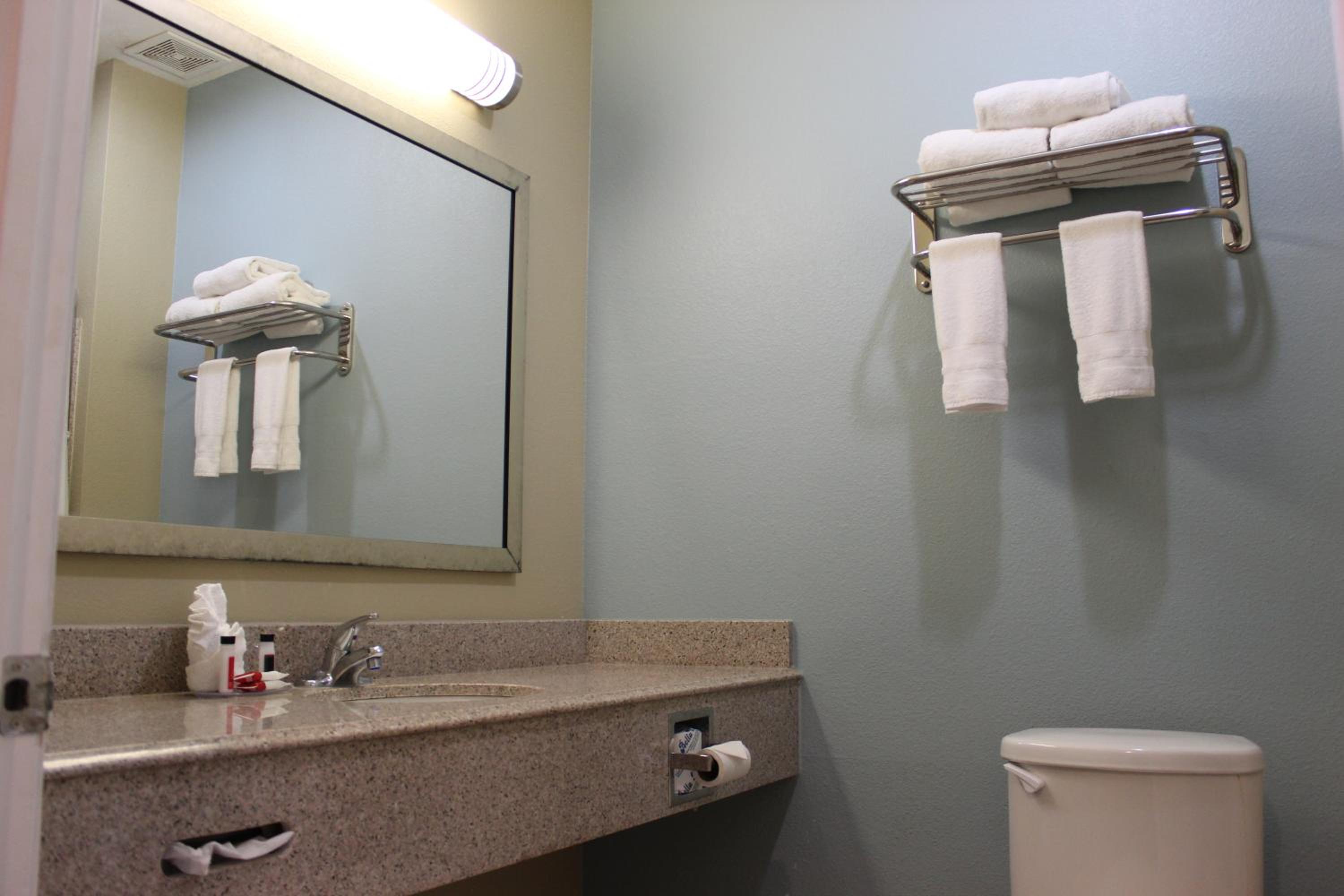 Standard Triple Room photo 3