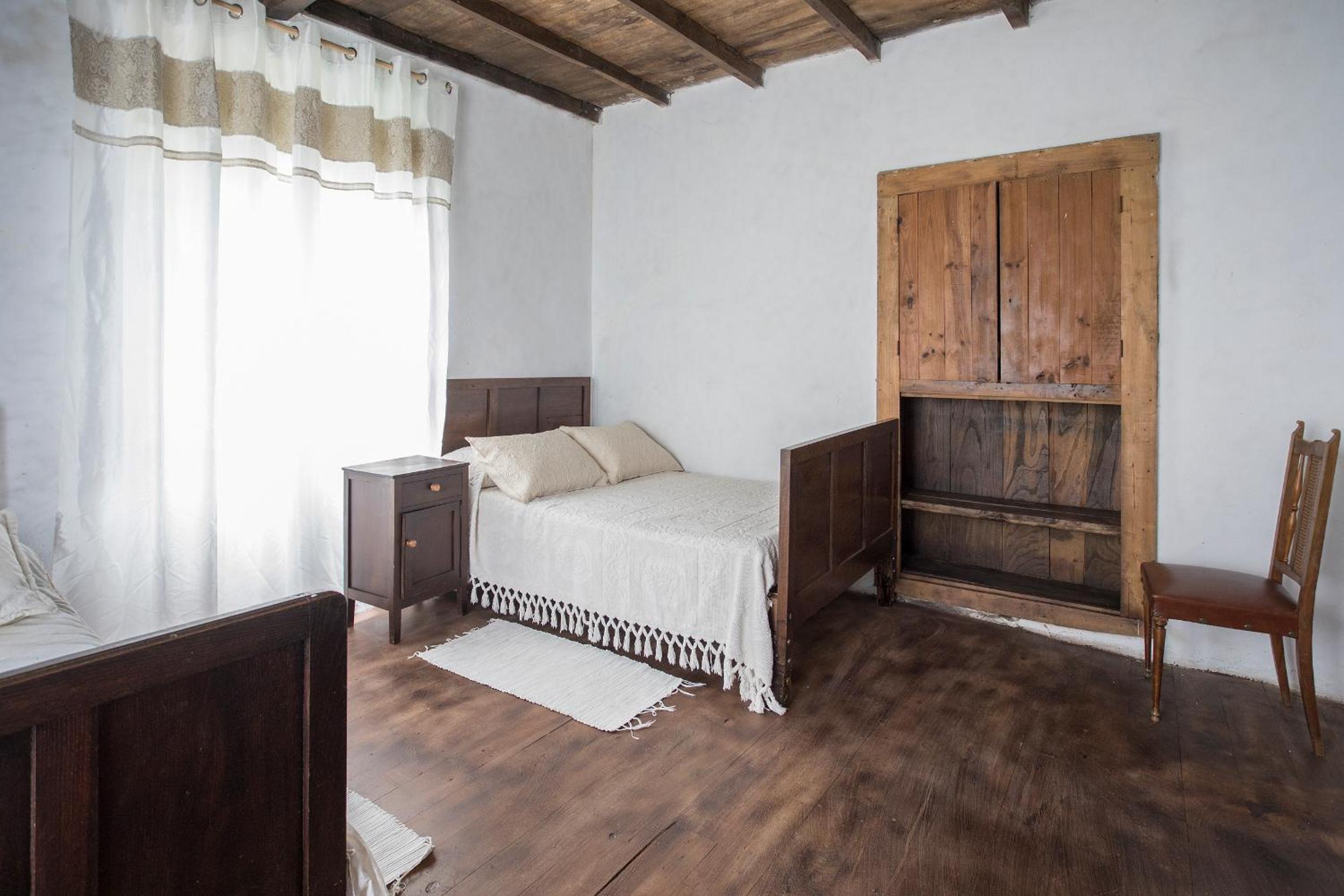 Twin Room - Photo 6