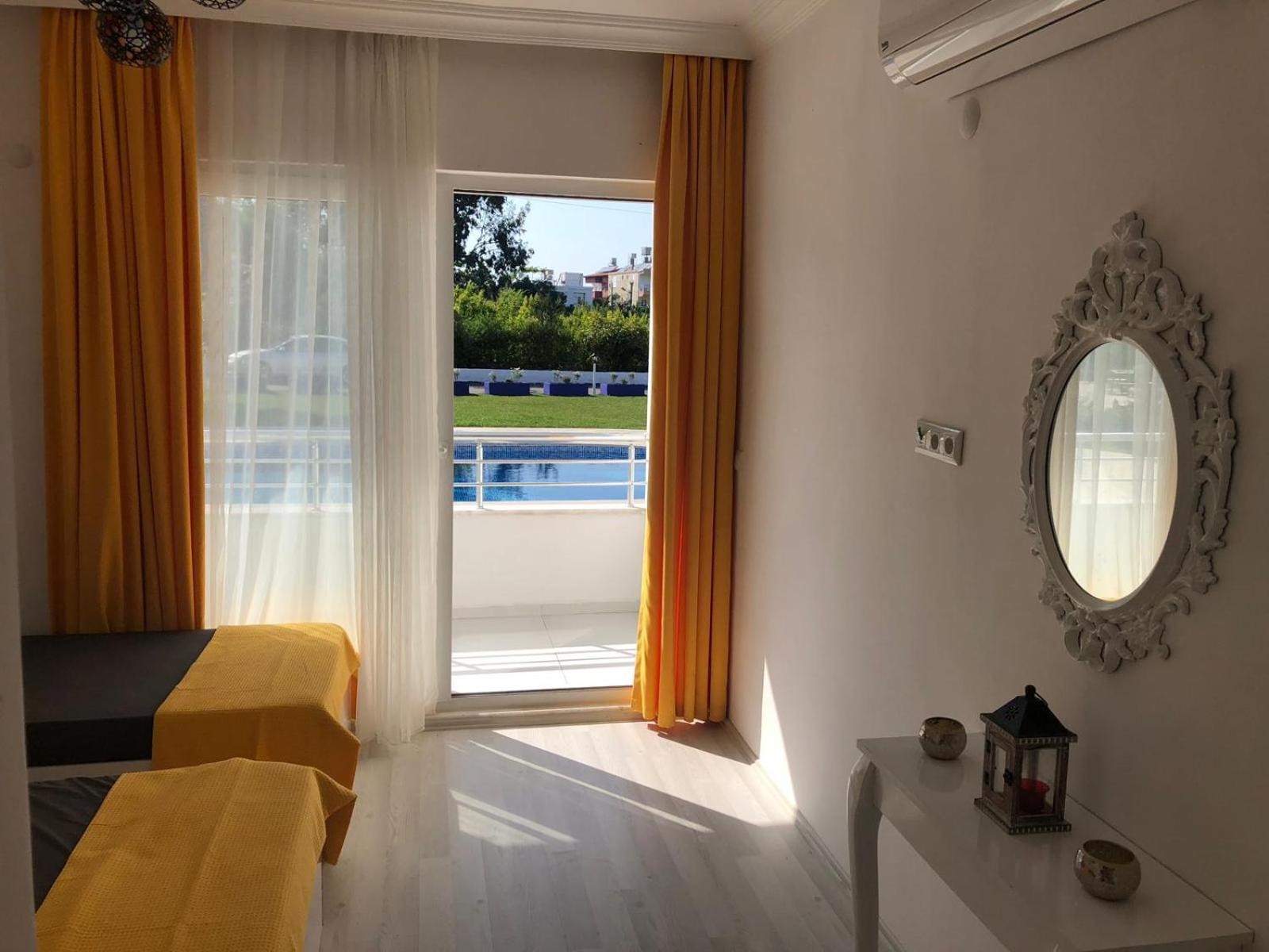 Large Single Room photo 1