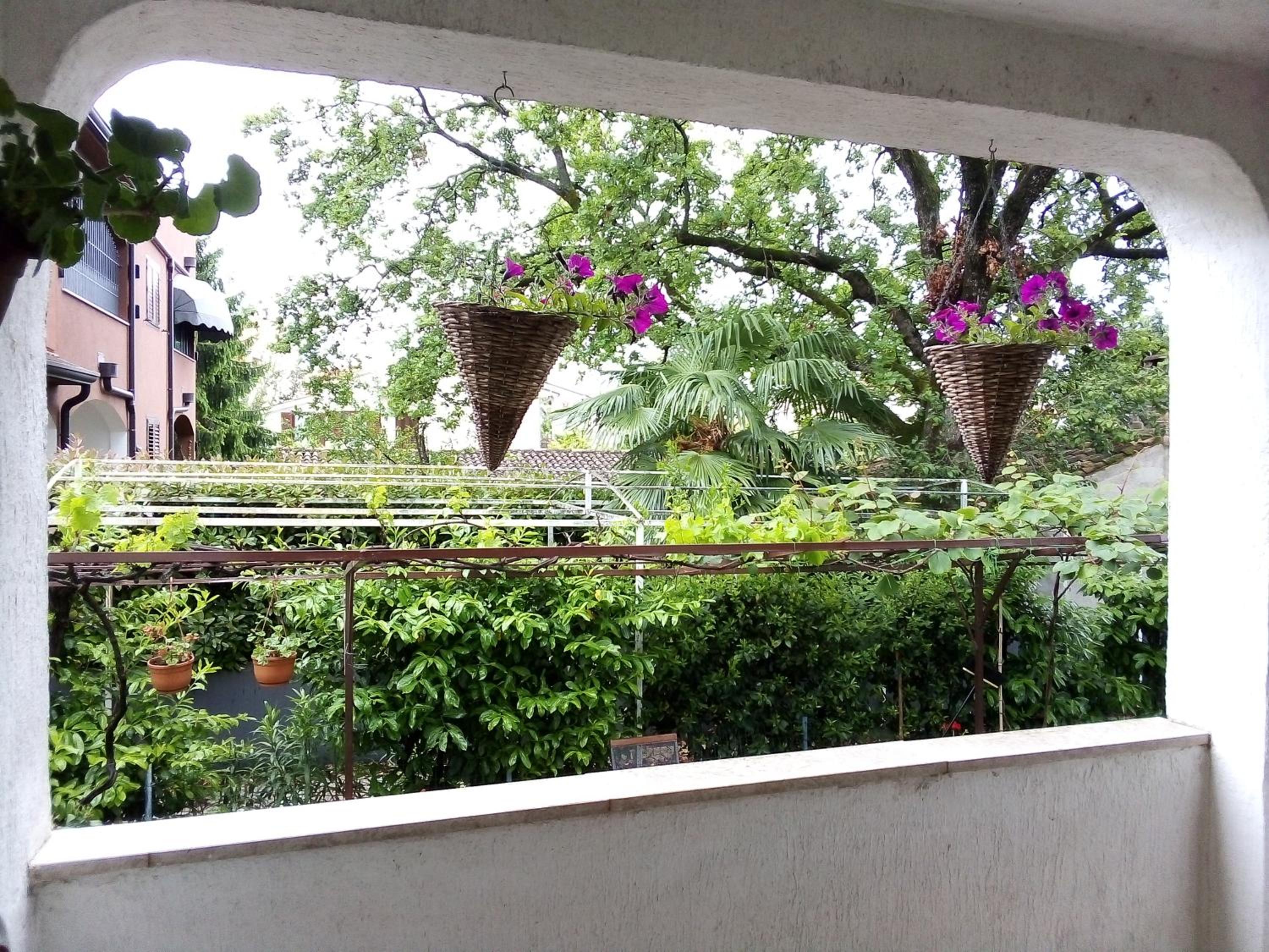 Apartment with Balcony - Photo 9