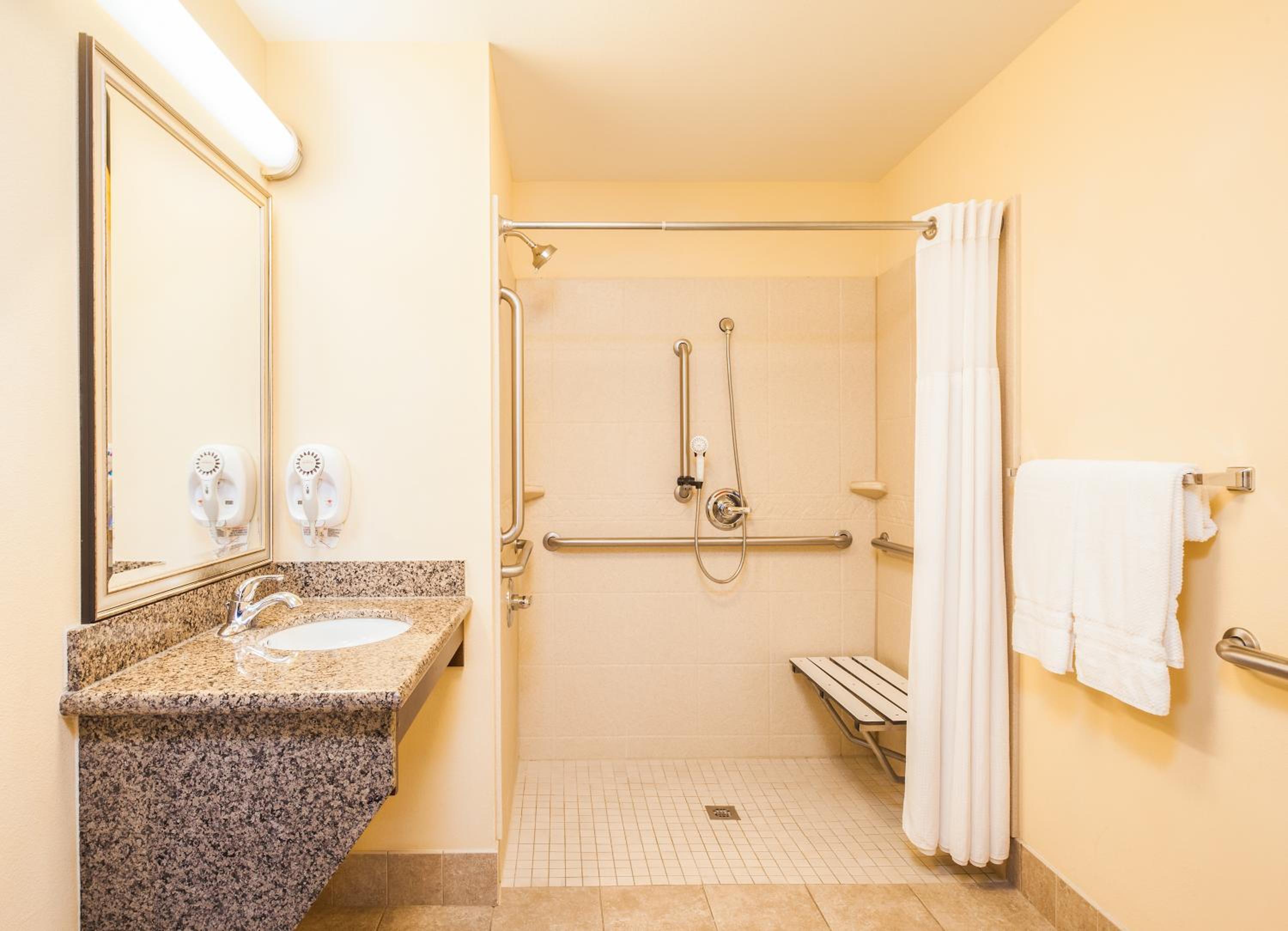 King Studio Suite with Hearing Accessible Tub - Photo 2