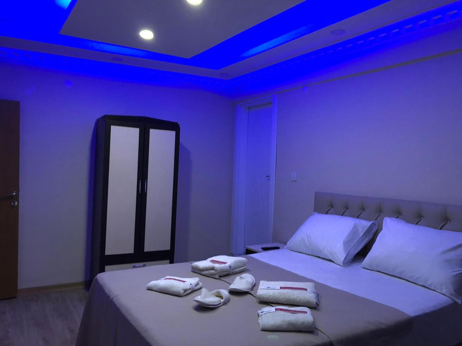 Double Room with Sea View - Photo 8
