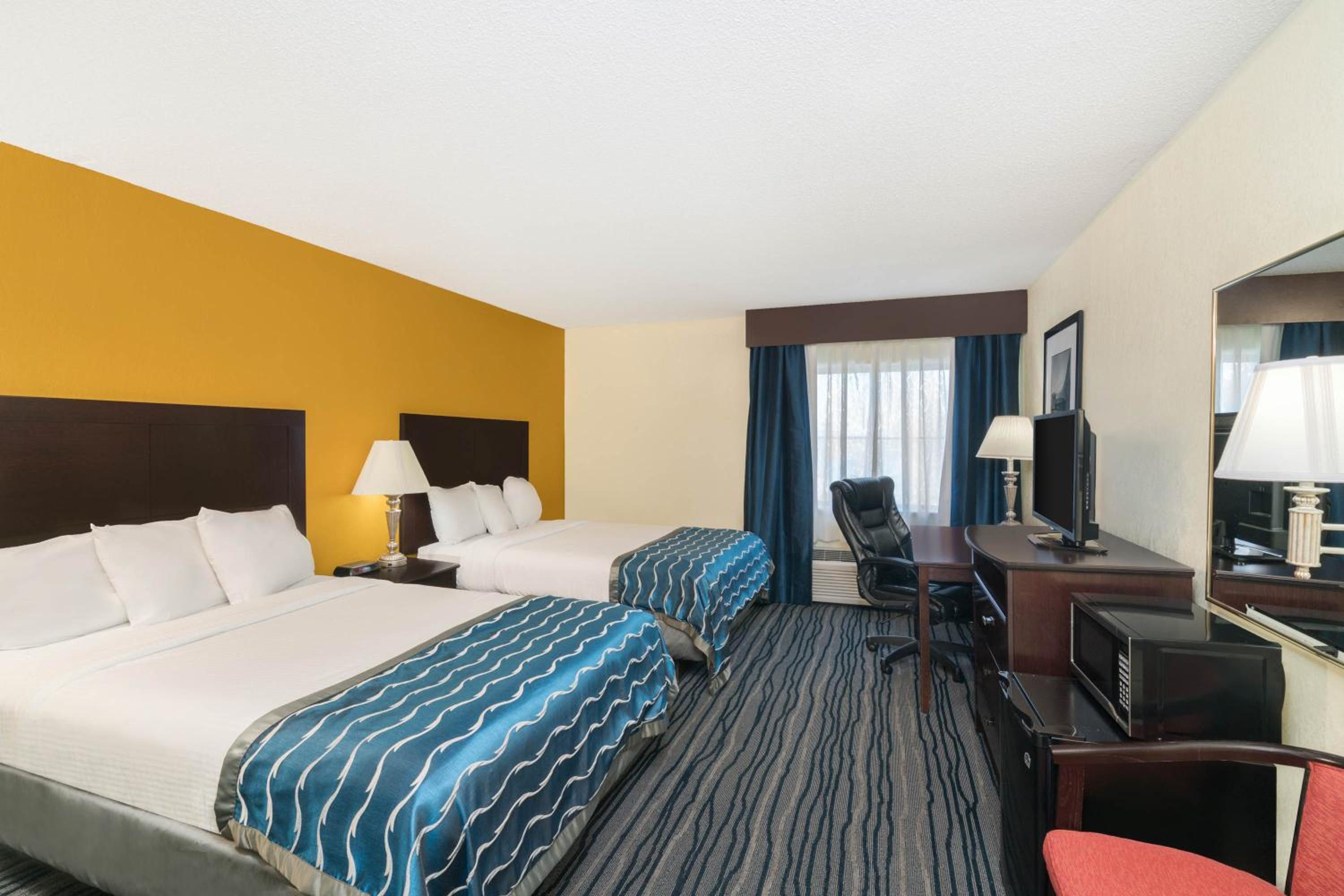 Double Room with Two Double Beds - Non-Smoking
