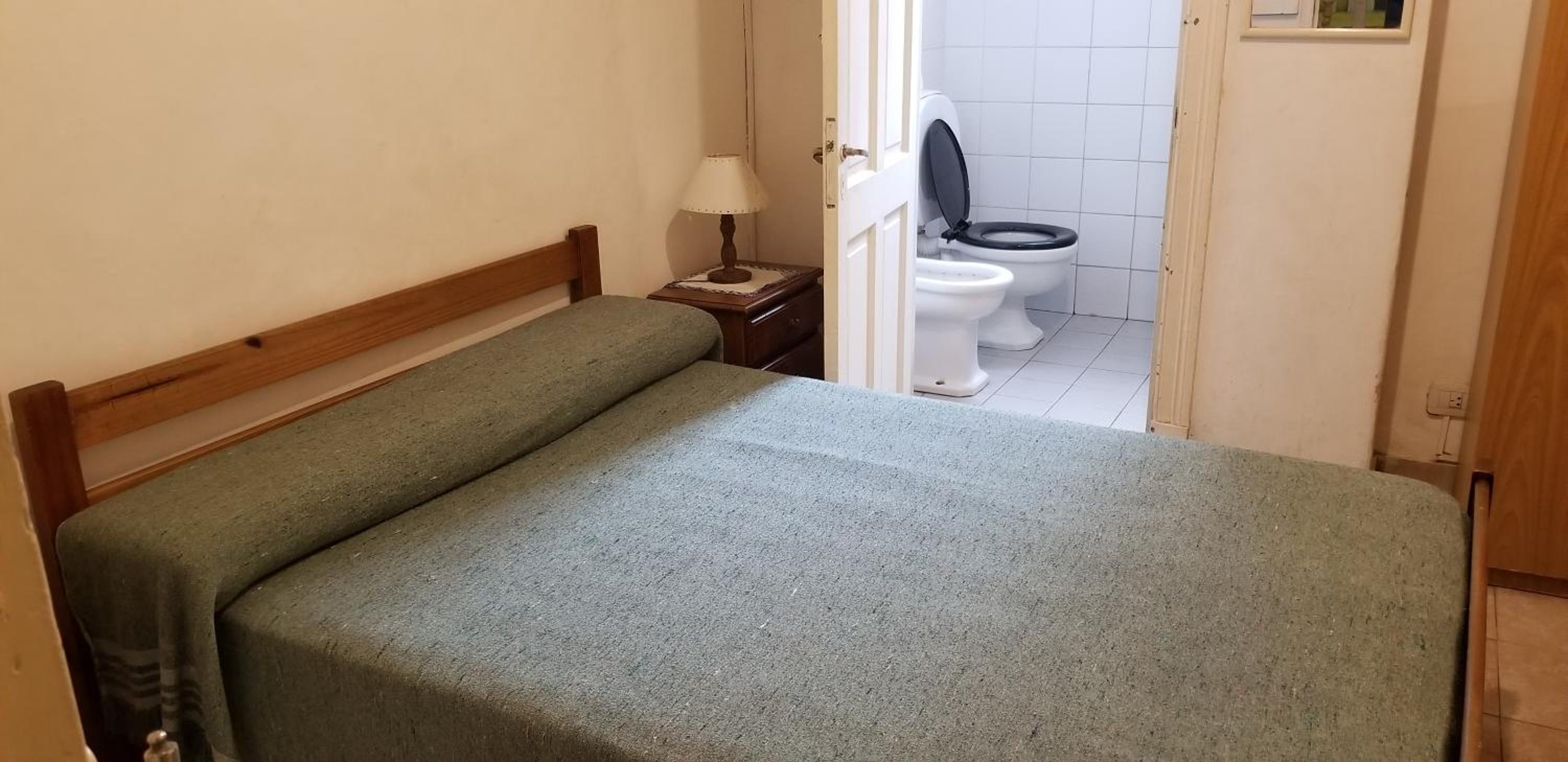 Double Room with Private Bathroom - Photo 1