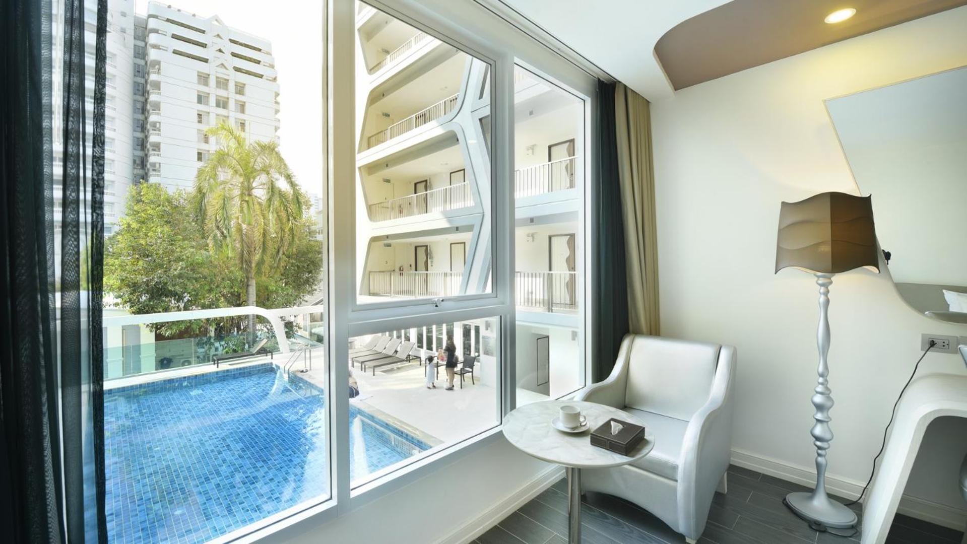 Deluxe Double or Twin Room with Pool View photo 3