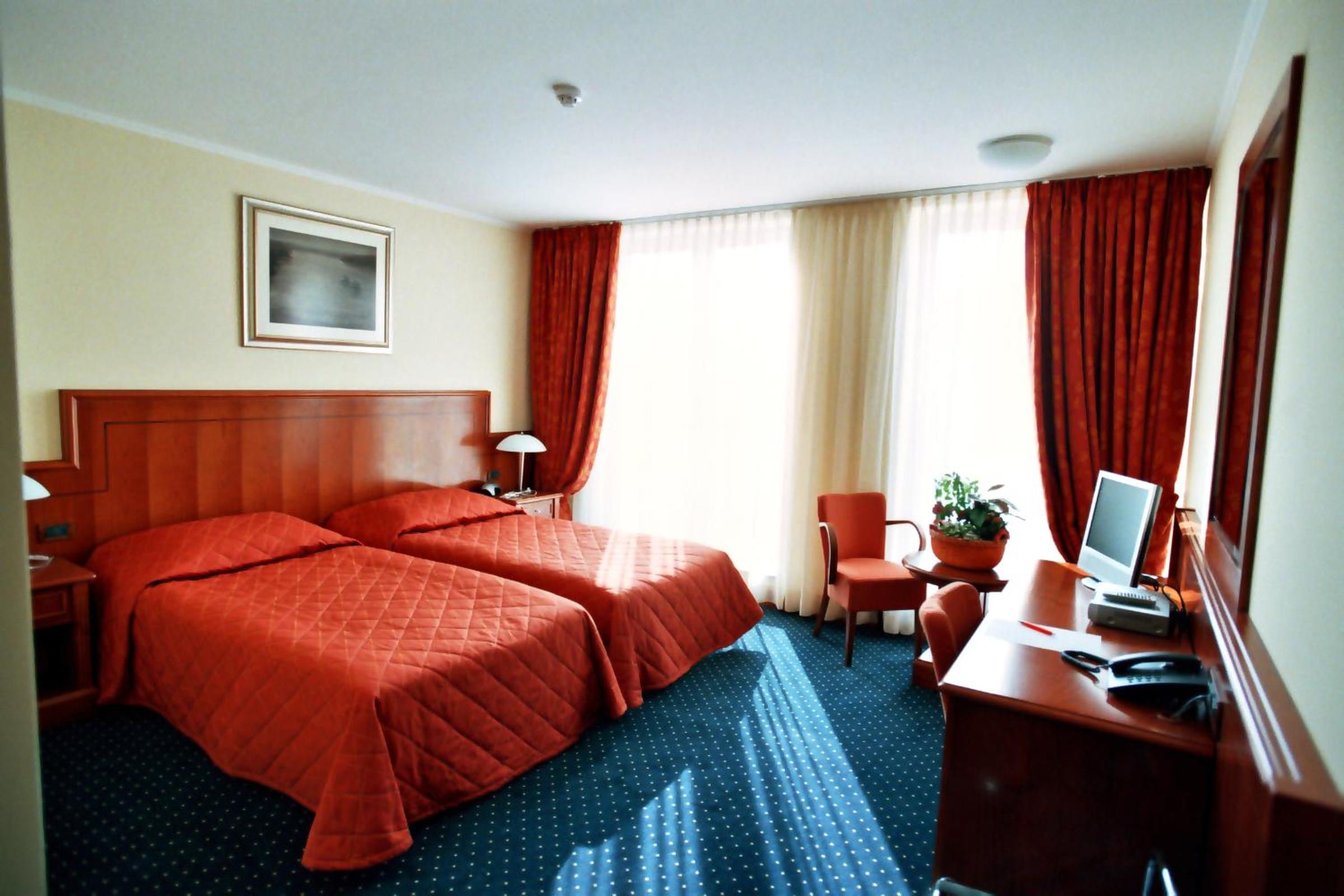 Double or Twin Room - Photo 1