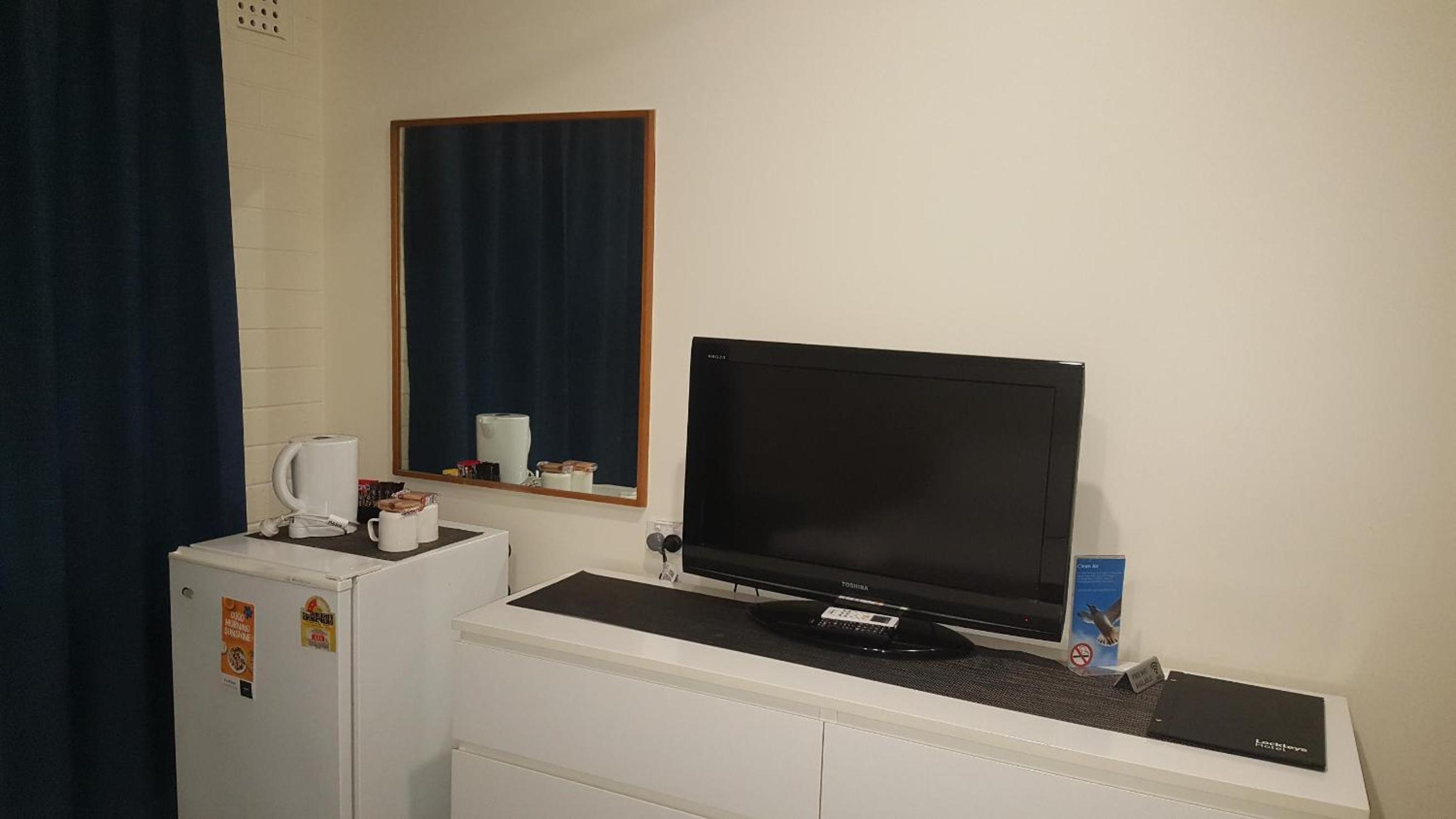 Standard Twin Room photo 2